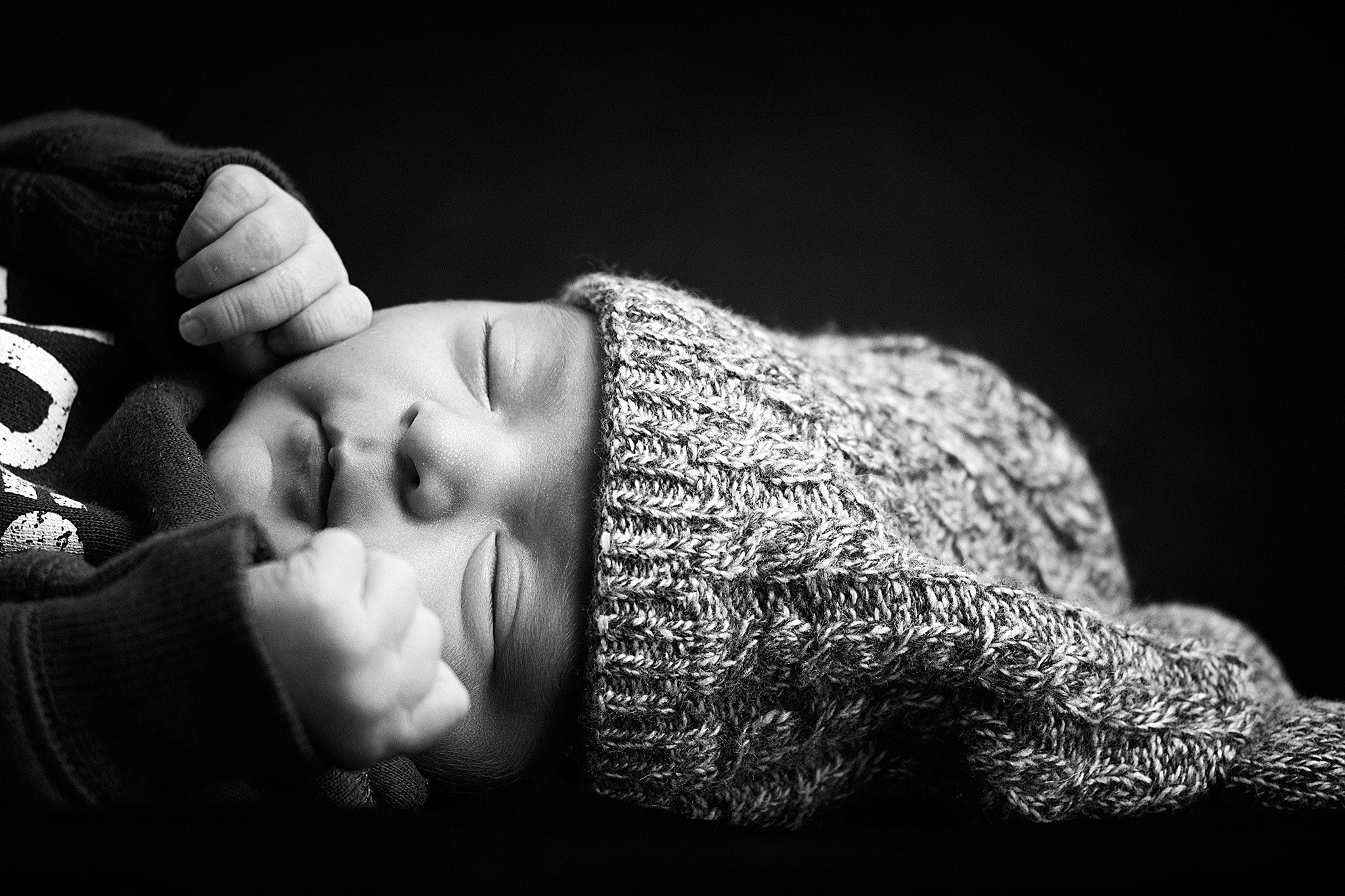 baby, x, 1080P, sleeping, art, war, 2048x1365 px, hd, px, games, photography, video, god, HD Wallpaper
