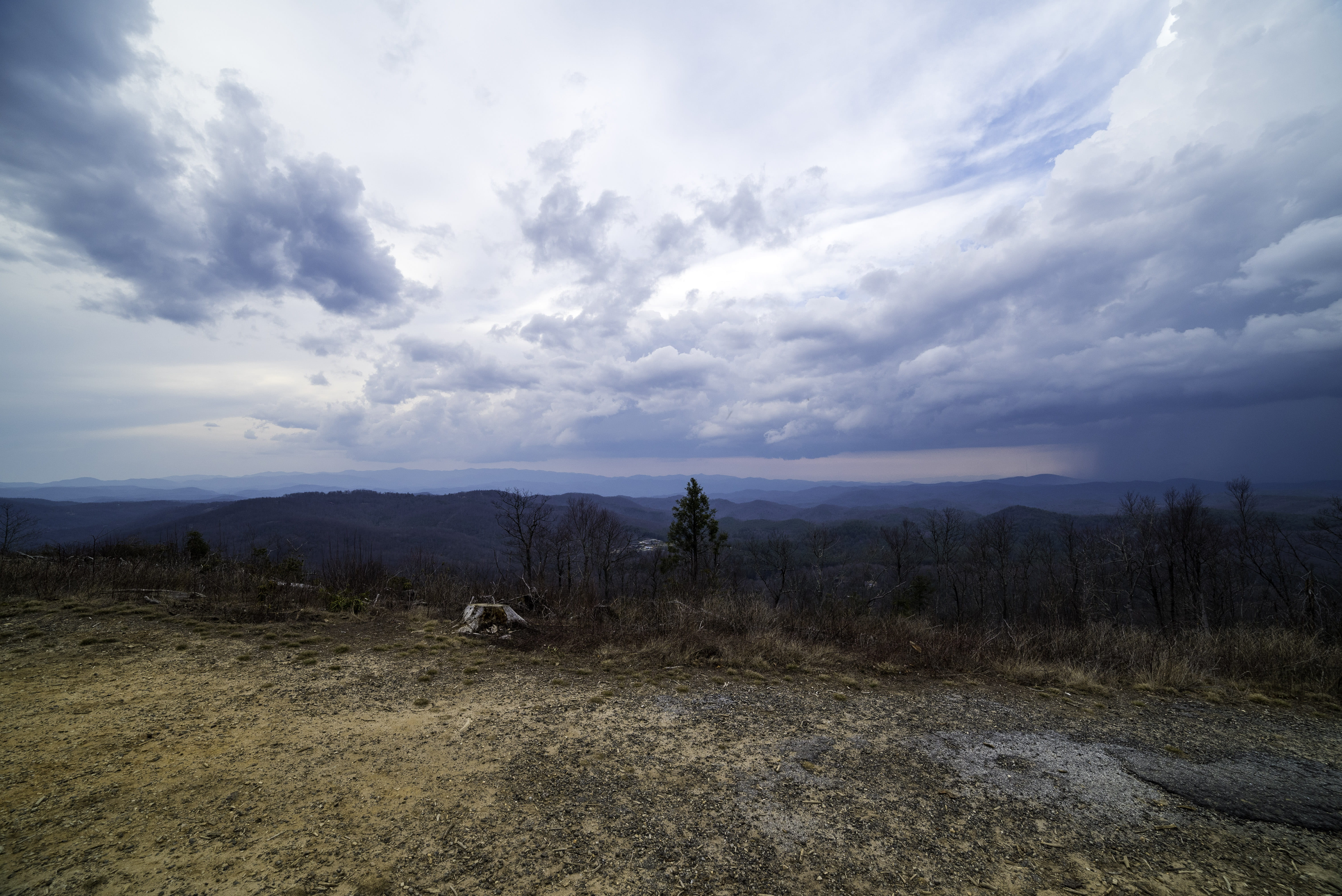 Sassafras Mountain, tranquility, South Carolina, non-urban scene, View, mountains, cloud - Sky, groound, tranquil scene, sassafras, landscapes, hills, beauty in nature, HD Wallpaper