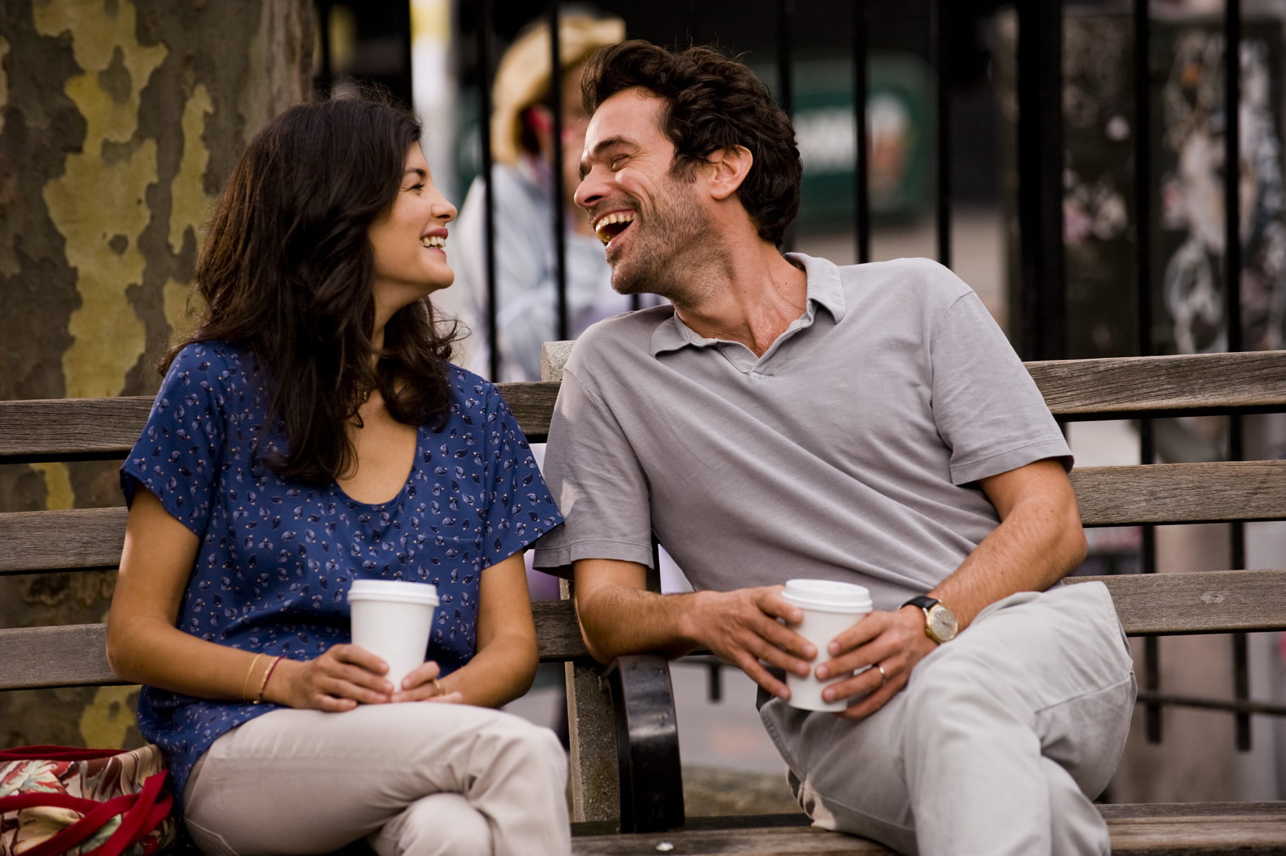 young Couple, fun, beauty, bonding, loving, coffee - Drink, copy Space, beautiful, friendship, happiness, restaurant, sitting, coffee Cup, lifestyles, wireless technology, HD Wallpaper