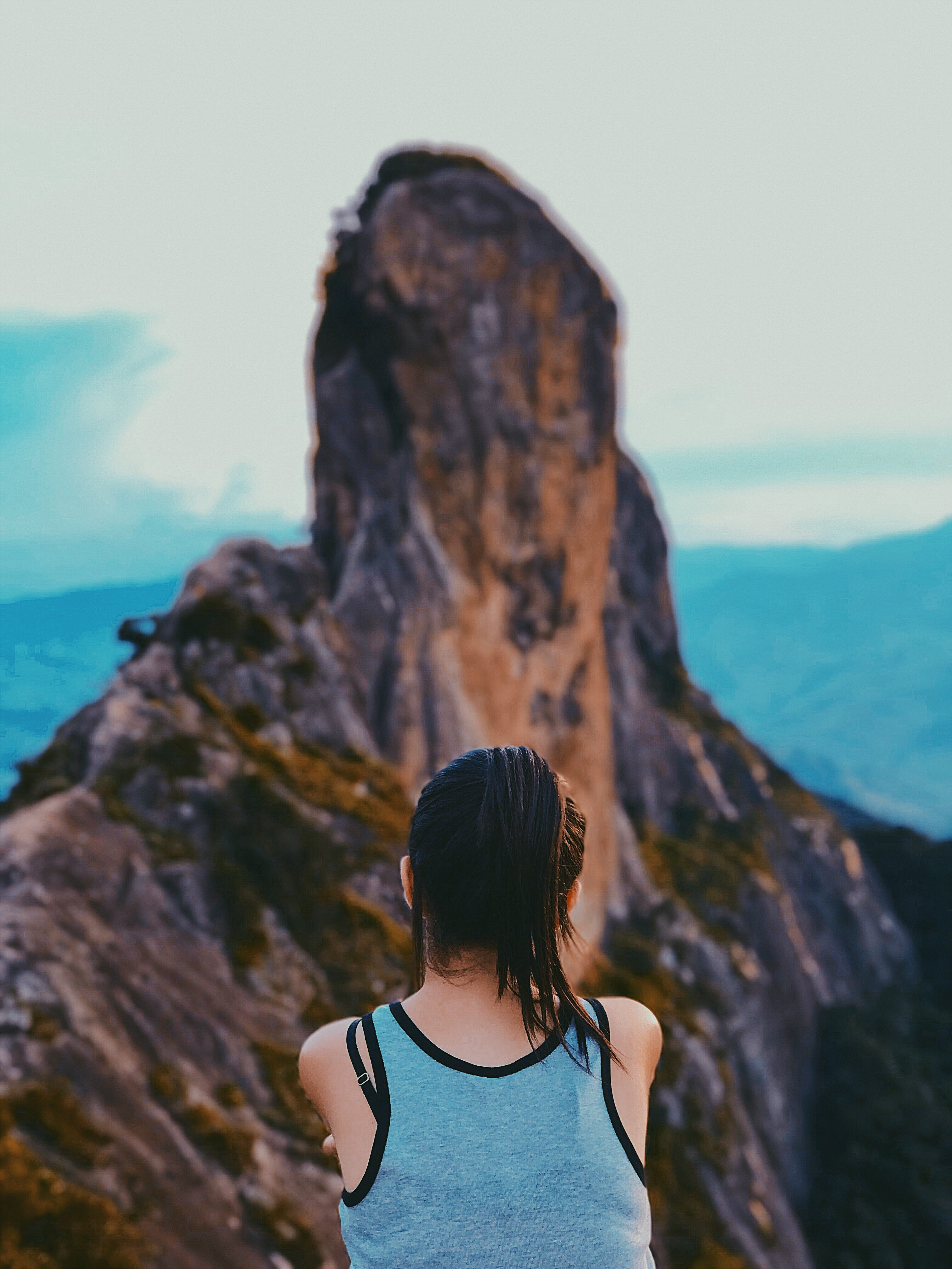 summer, leisure activity, hairstyle, focus on foreground, long hair, casual clothing, nature, people, water, one woman only, one Person, women, sitting, Phone HD Wallpaper