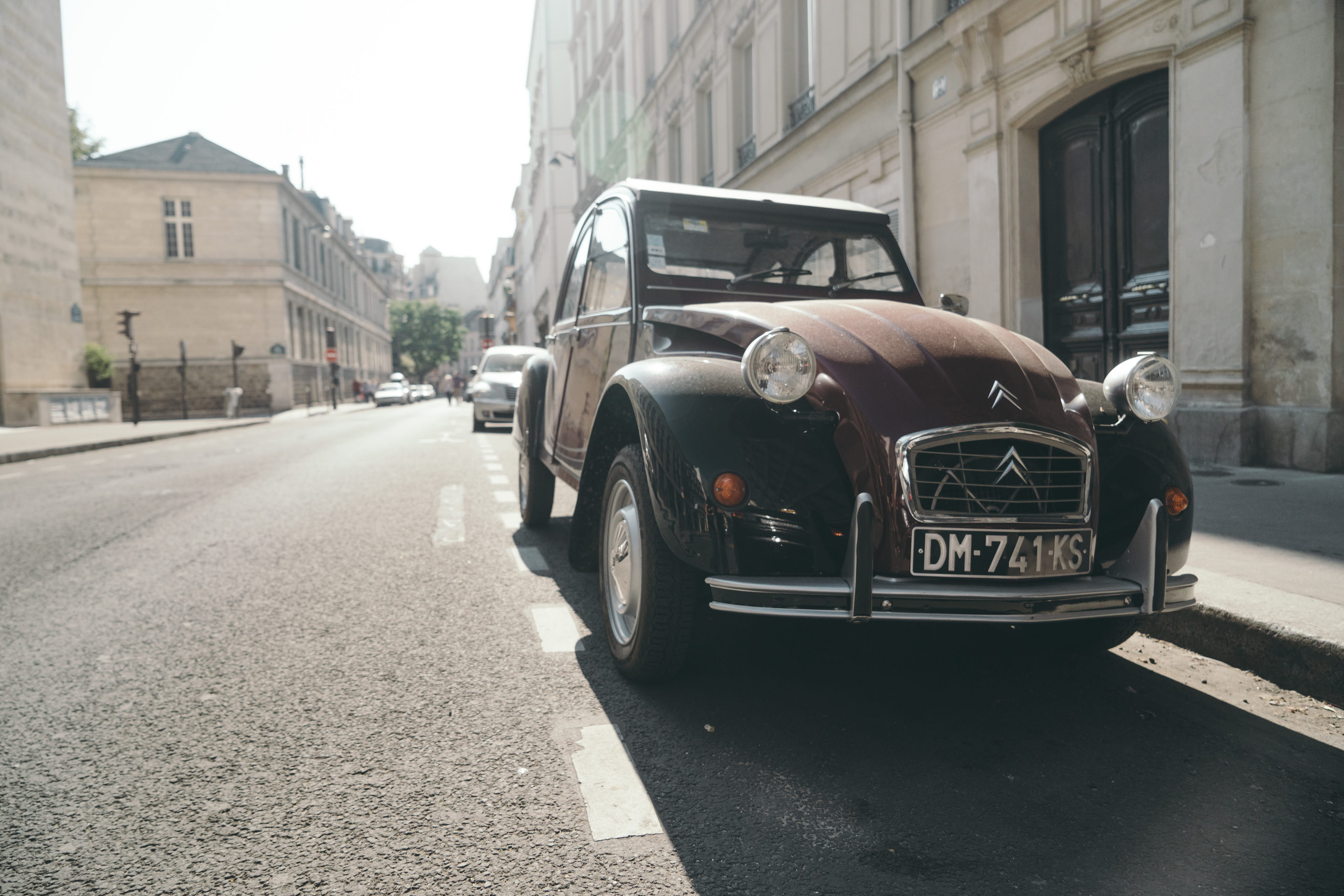 day, car, nature, citroen, 2cv, architecture, building exterior, retro styled, france, 4K, outdoors, street, real people, land vehicle, vintage car, mode of transportation, HD Wallpaper