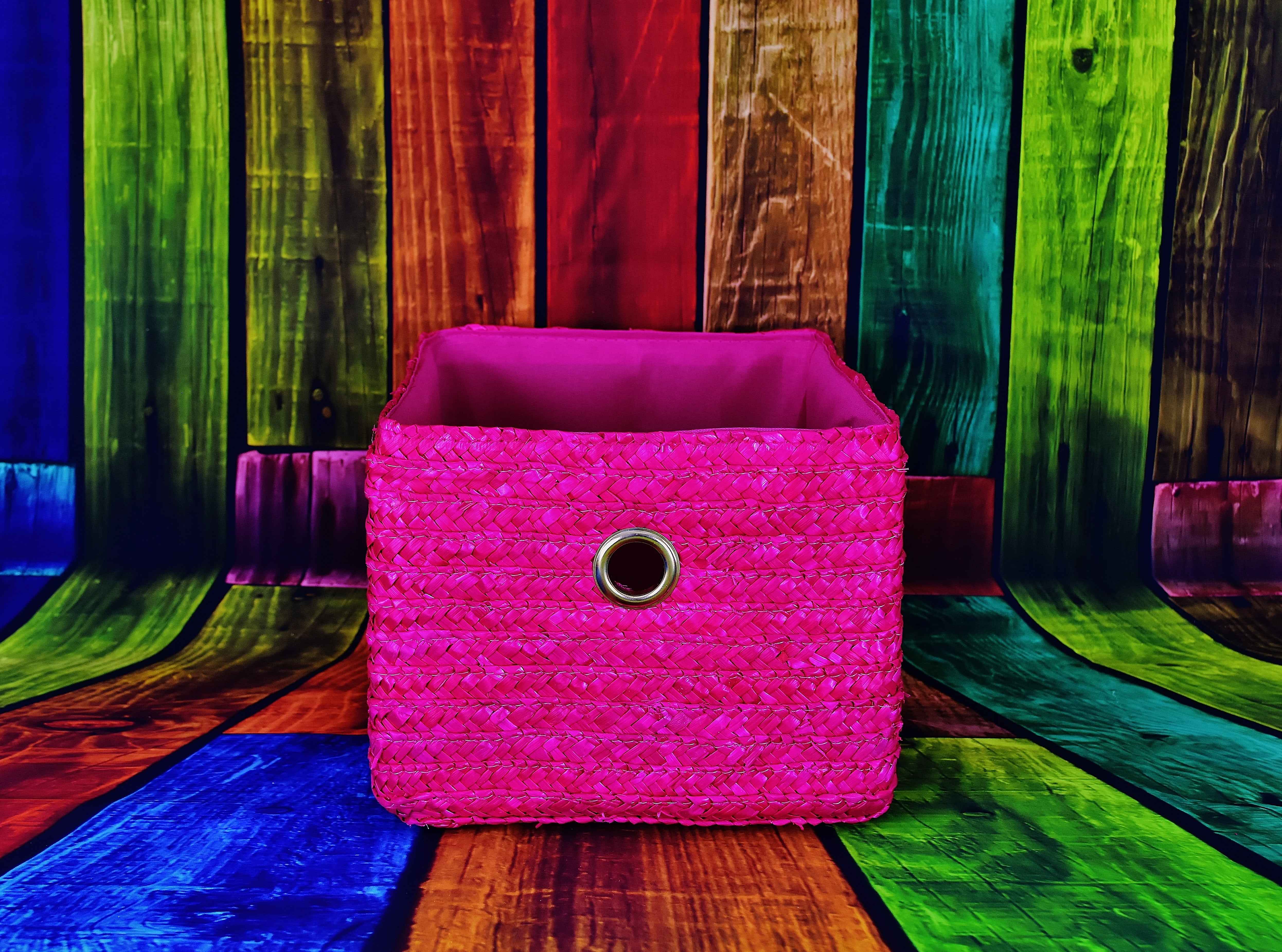 curtain, indoors, close-up, textile, background, basket, pink, wood - material, multi colored, colorful, luxury, home interior, 4K, kunterbunt, seat, storage, HD Wallpaper