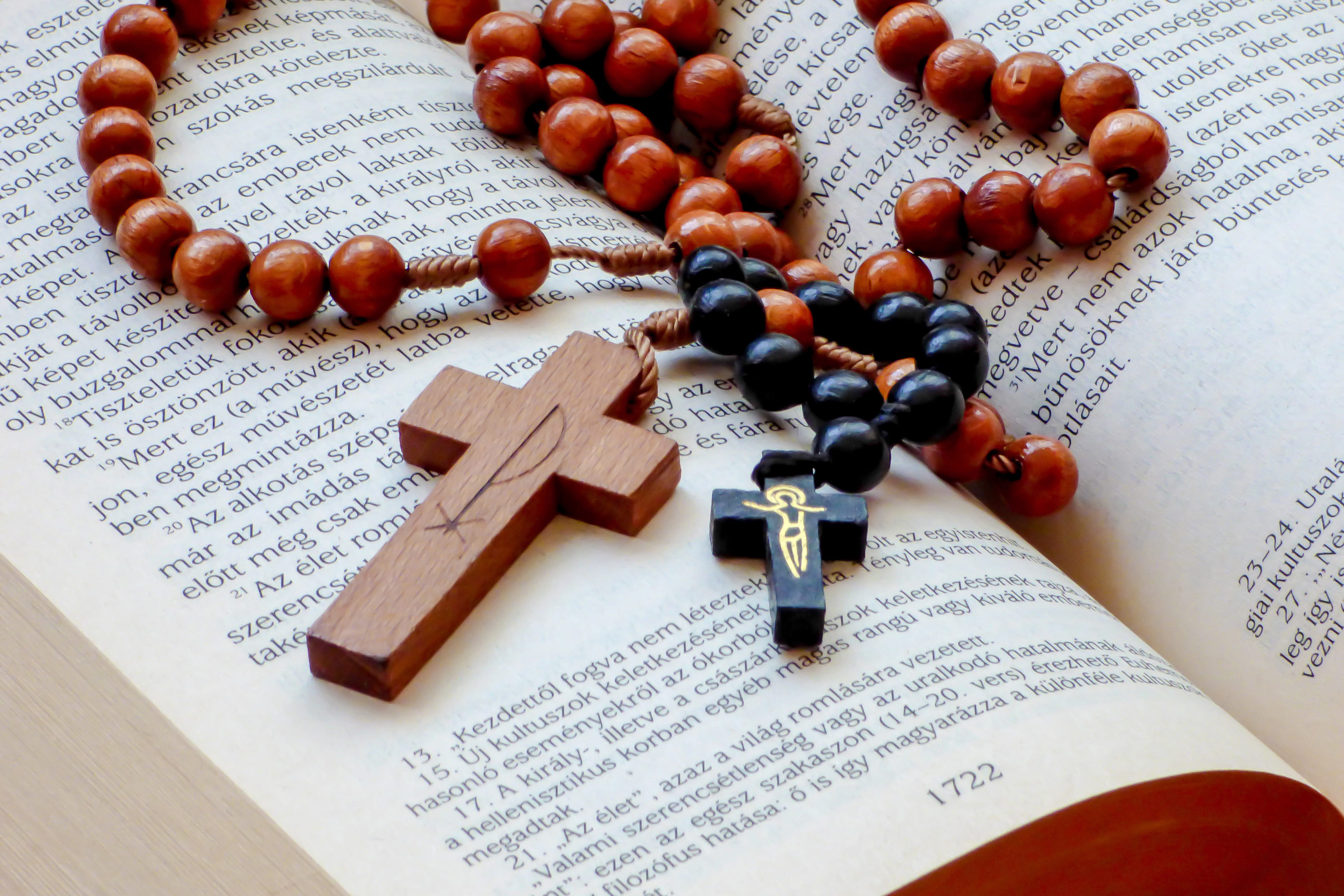western script, various, still life, spirituality, 4K, bible, high angle view, table, indoors, close-up, education, text, book, large group of objects, HD Wallpaper