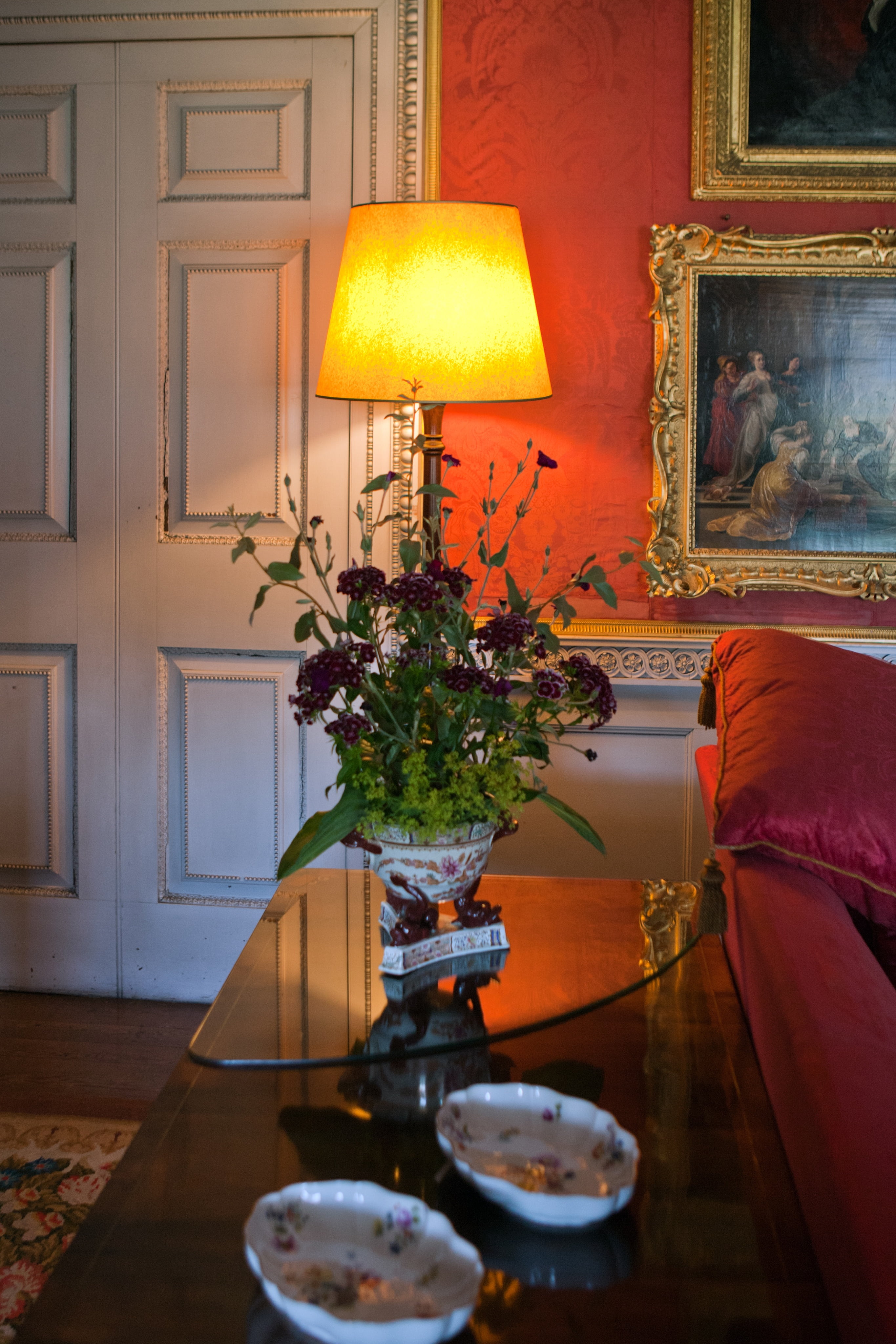 furniture, electric lamp, illuminated, norfolk, plant, 4K, light, felbrigg hall, orange color, nature, flower, flowering plant, sitting room, domestic room, Phone HD Wallpaper