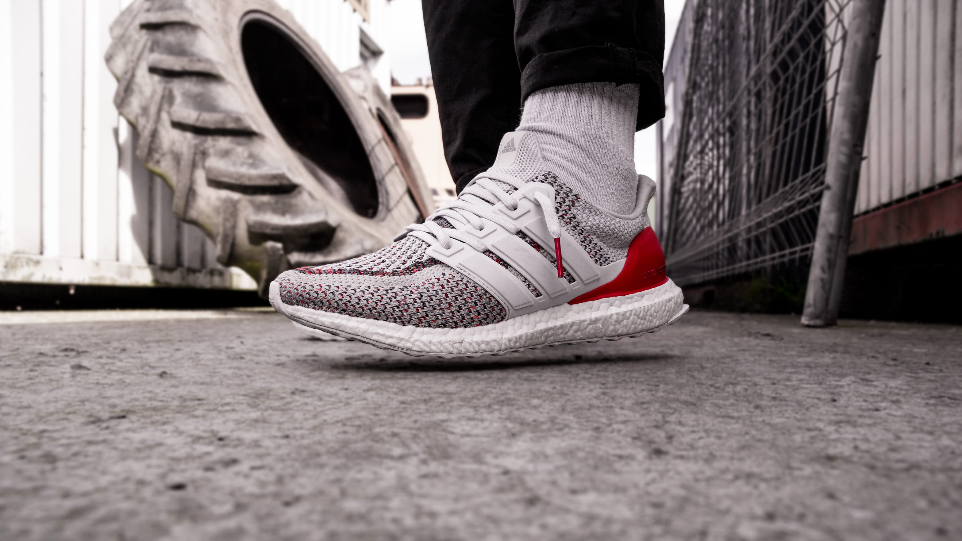 outdoors, leisure activity, human body part, lifestyles, denmark, footwear, cloth, day, body part, human limb, skjød, one person, low section, apparel, HD Wallpaper