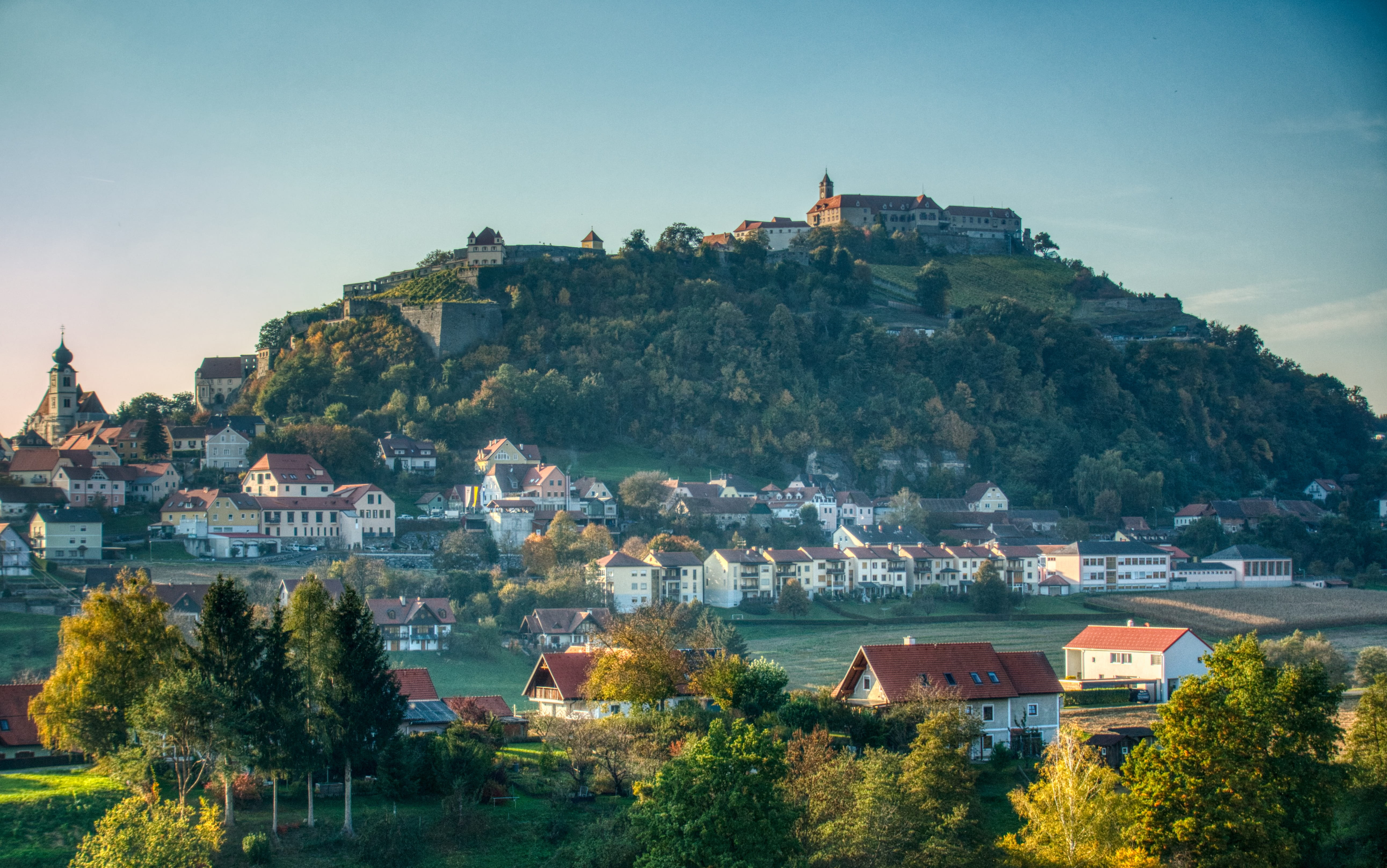 sky, built structure, place of worship, austria, outdoors, water, 5K, no people, city, building, architecture, cityscape, destination, nature, the past, HD Wallpaper
