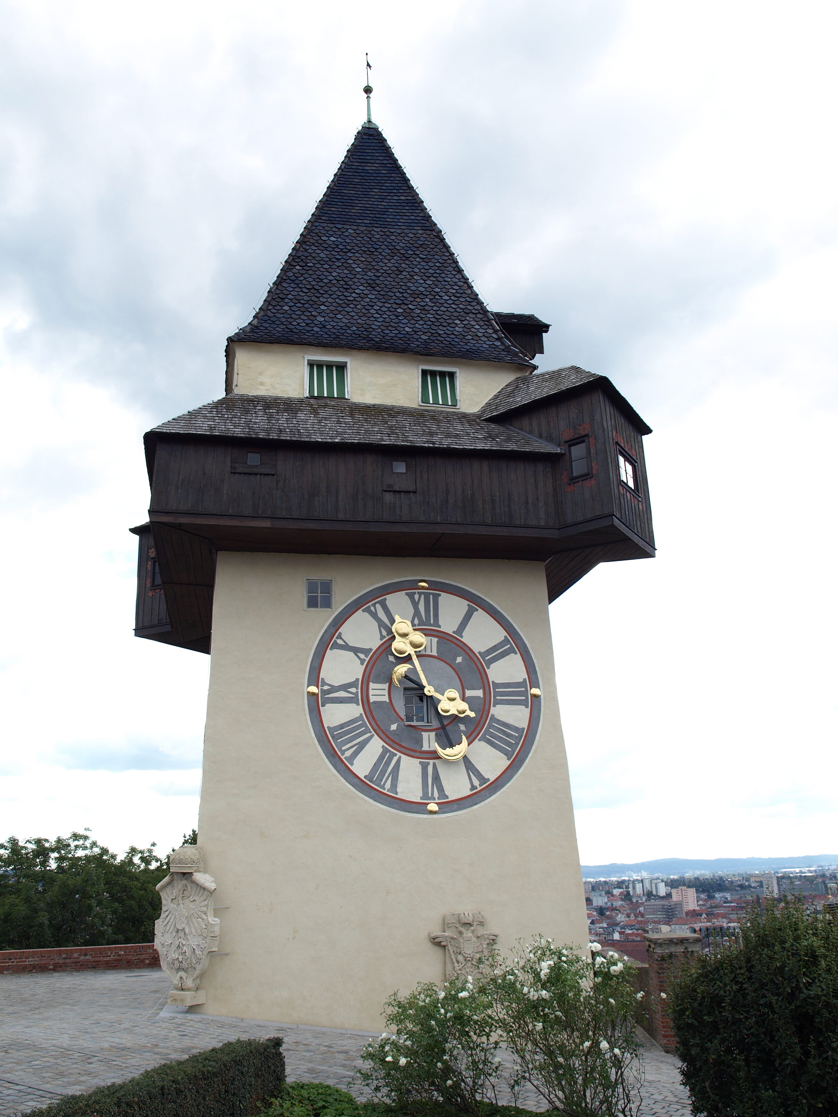 day, tree, roman numeral, austria, tourism, time, building, minute hand, travel destinations, schlossberg, graz, 2K, outdoors, tower, clock face, sky, Phone HD Wallpaper