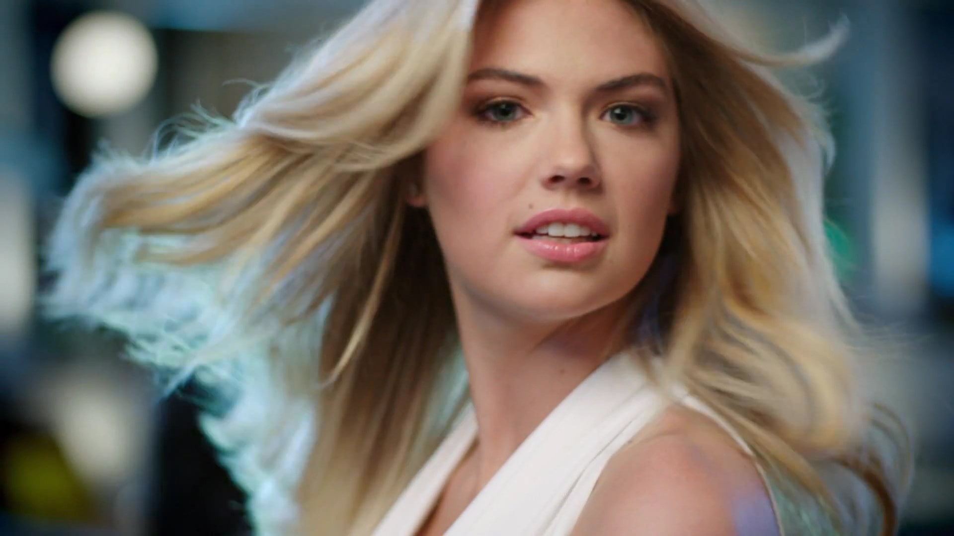 human hair, looking at camera, headshot, beautiful people, contemplation, long hair, beautiful woman, kate upton  desktop, adult, 1080P, one person, young women, HD Wallpaper