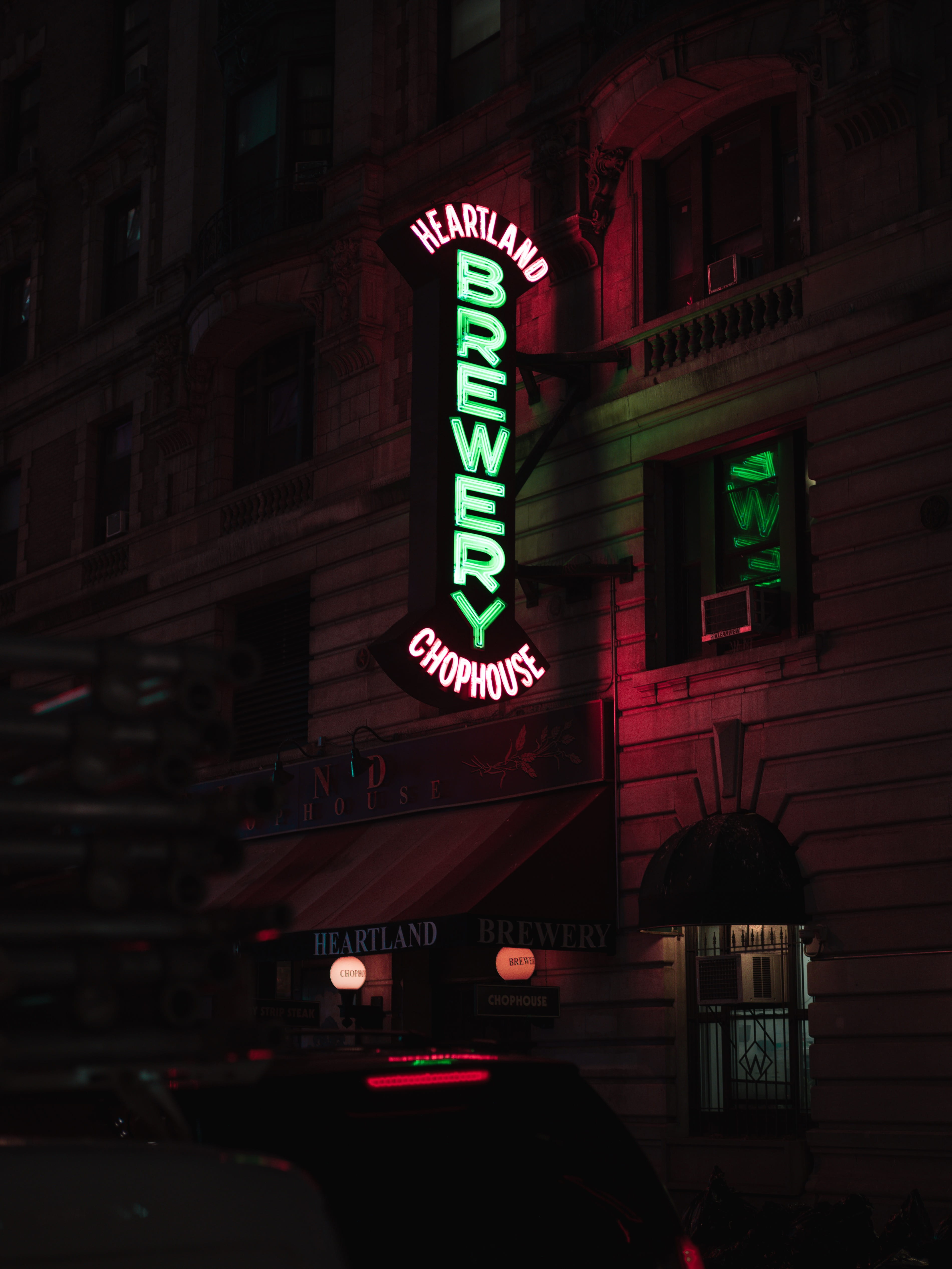 sign, low angle view, advertisement, text, building exterior, brewery, light, illuminated, architecture, signage, western script, heartland, night, chophouse, Phone HD Wallpaper
