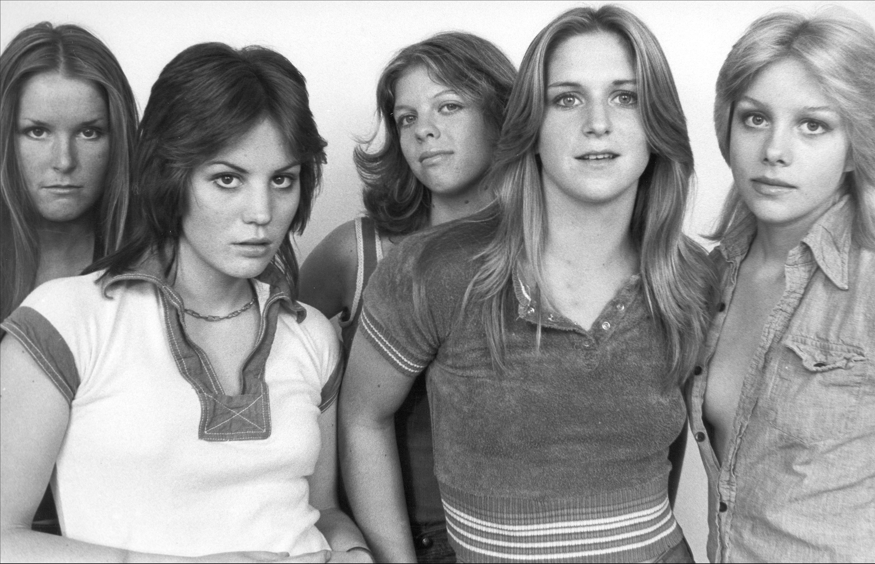 2K, the runaways, HD Wallpaper