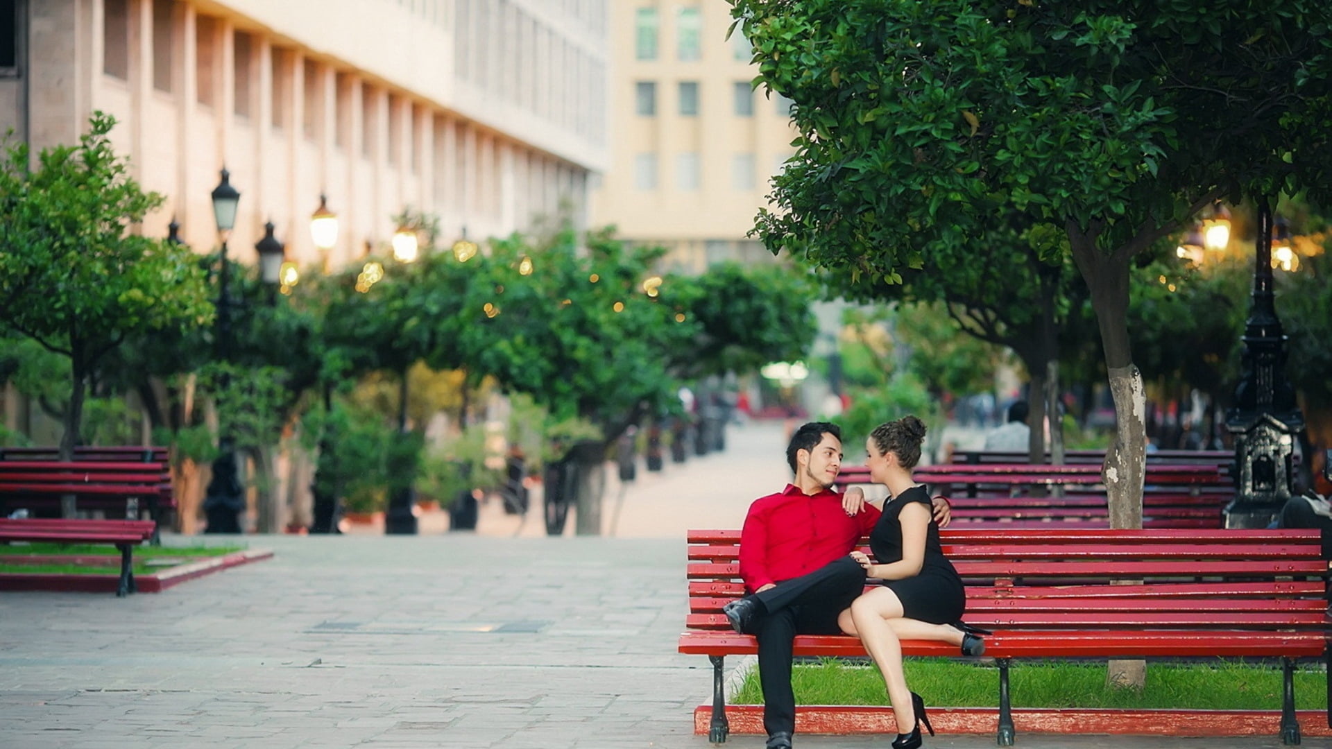 park bench, date, sitting, dating, men, beautiful, europe, black, mood, full length, bench, street, 1080P, plant, leisure activity, adult, two People, HD Wallpaper