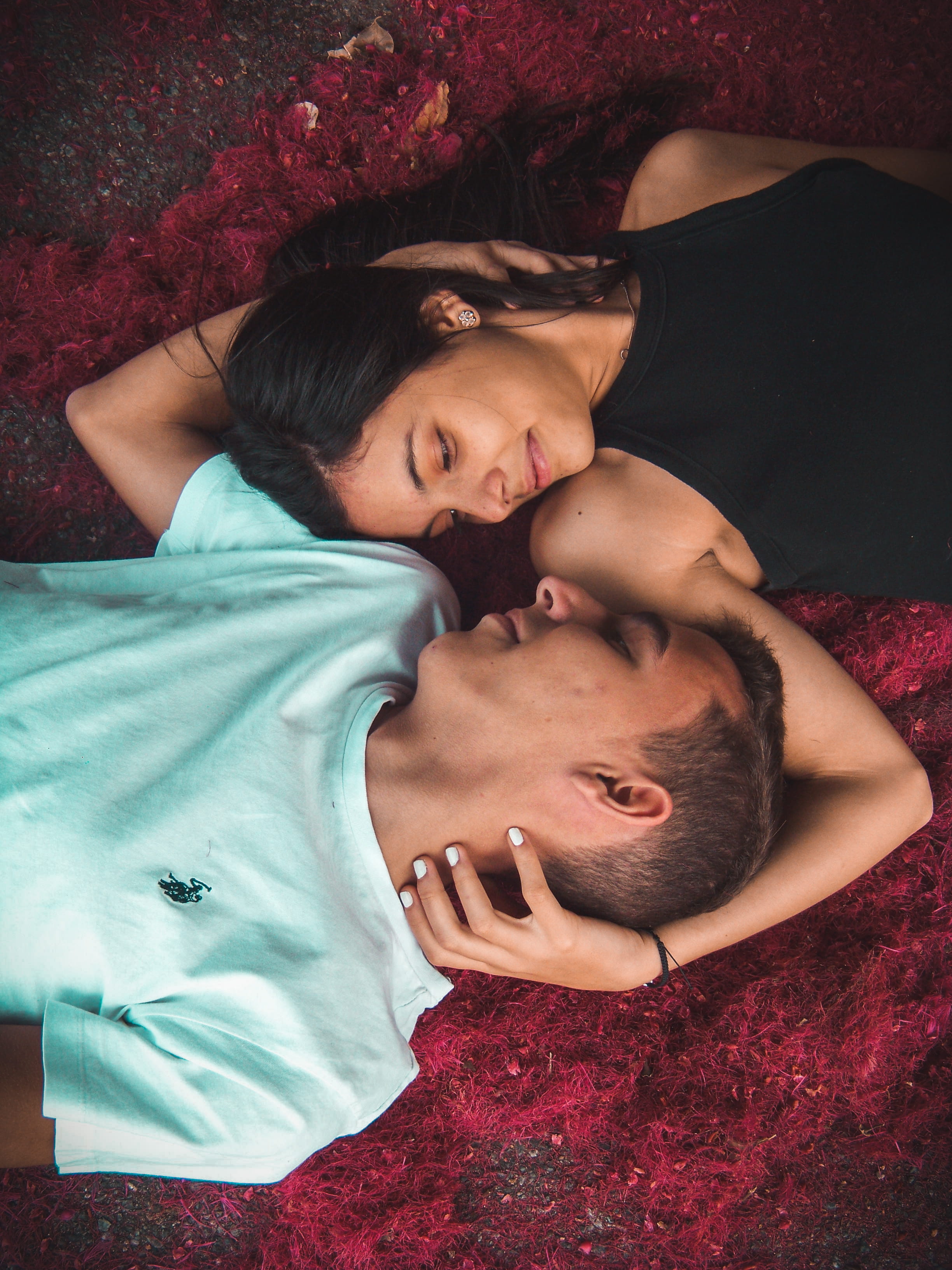 lying down, real people, cute, adult, happiness, hands, bonding, intimacy, facial expression, young couple, falling in love, holding, positive emotion, Phone HD Wallpaper