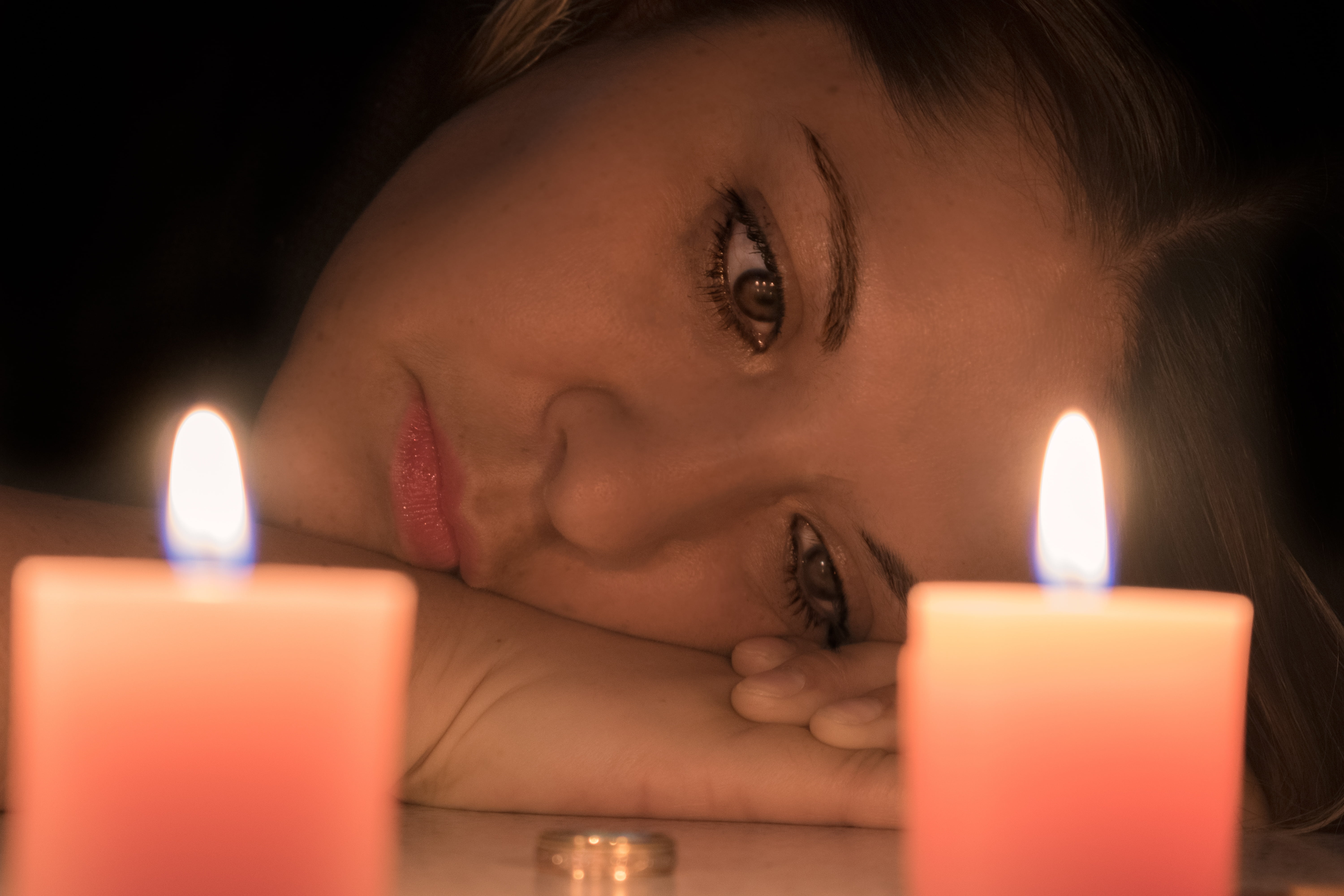 pillar, beautiful woman, human body part, woman face, glowing, burning, headshot, near, two, human face, heat - temperature, adult, fire - natural phenomenon, HD Wallpaper
