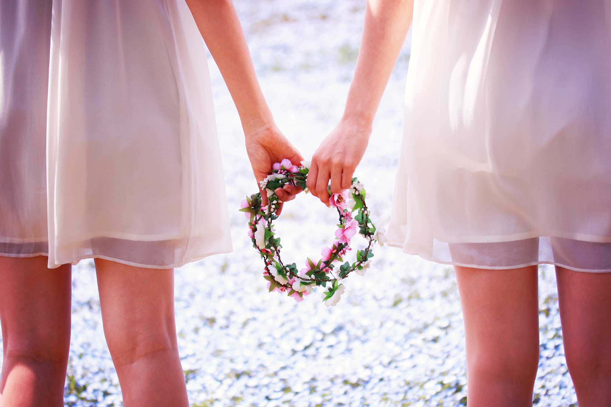 1080P, outdoors, heterosexual Couple, bride, plant, bouquet, day, headdress, hand, two people, midsection, romance, woman, couple - relationship, married, HD Wallpaper