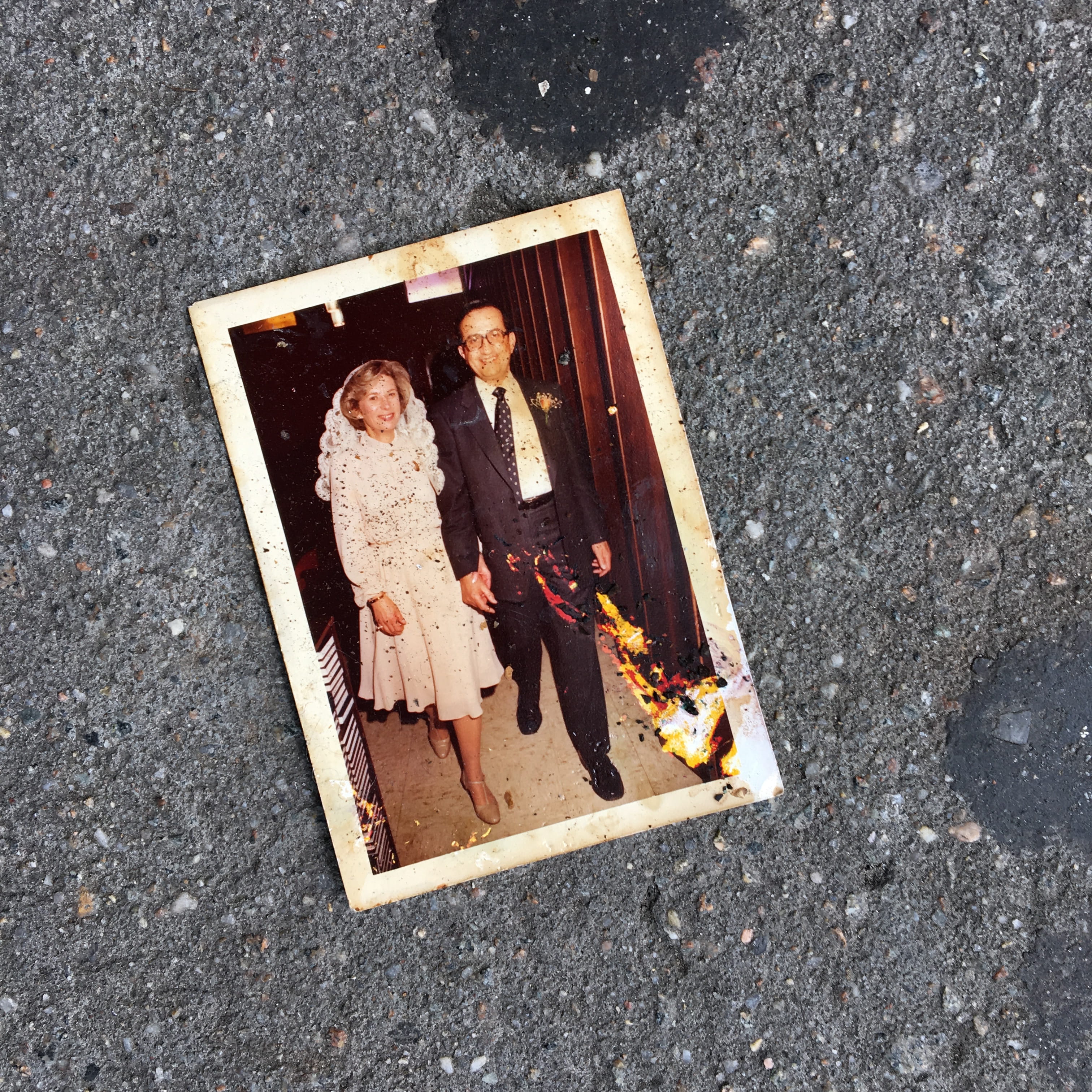 sidewalk, sweet food, temptation, dessert, chocolate, new york, married, no people, sweet, road, nature, food and drink, street, day, high angle view, vintage photo, Phone HD Wallpaper
