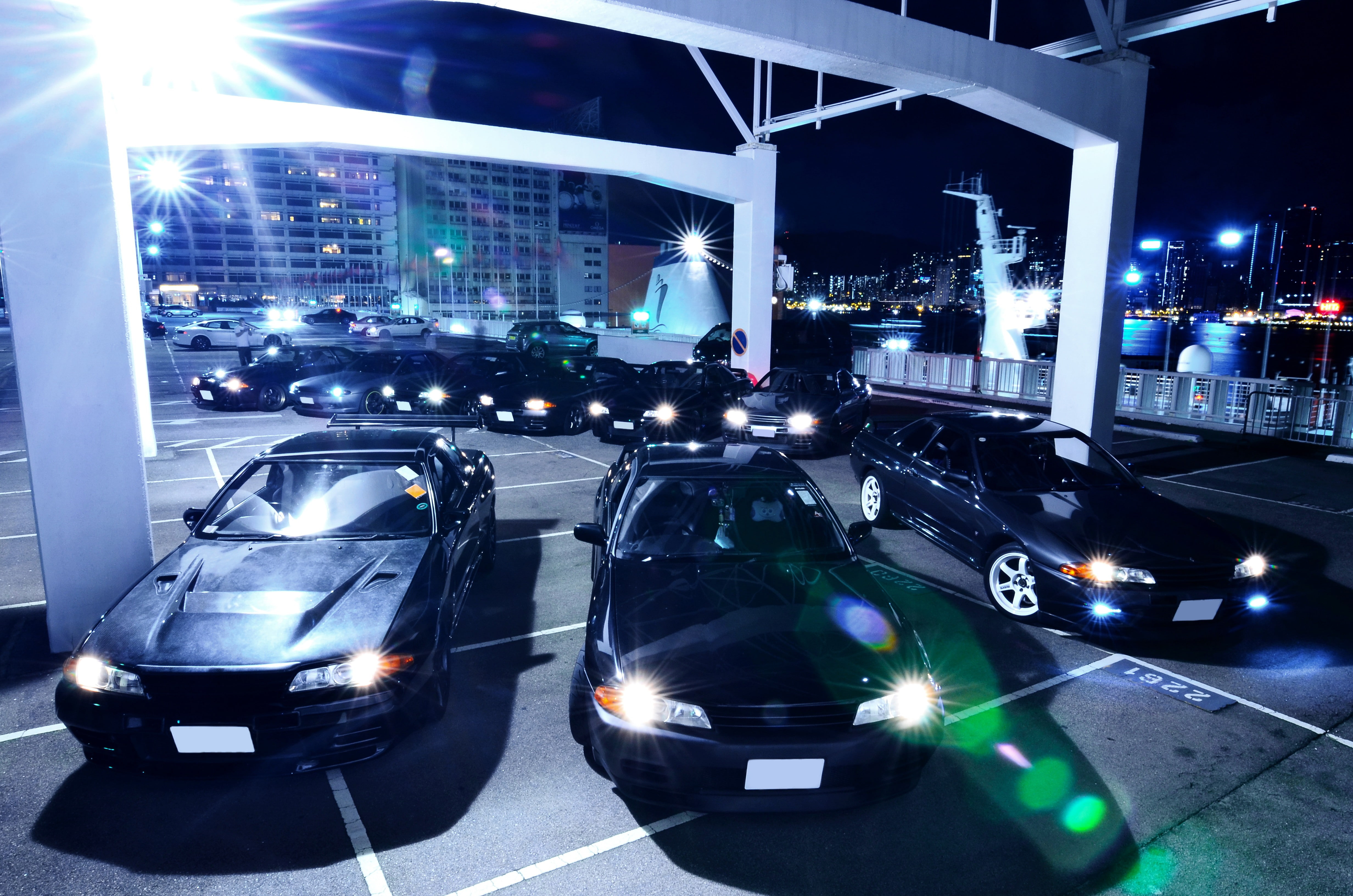 Nissan Skyline R32, land vehicle, road, city, connection, building exterior, night, high angle view, 4K, nightlife, transportation, headlight, motor vehicle, HD Wallpaper