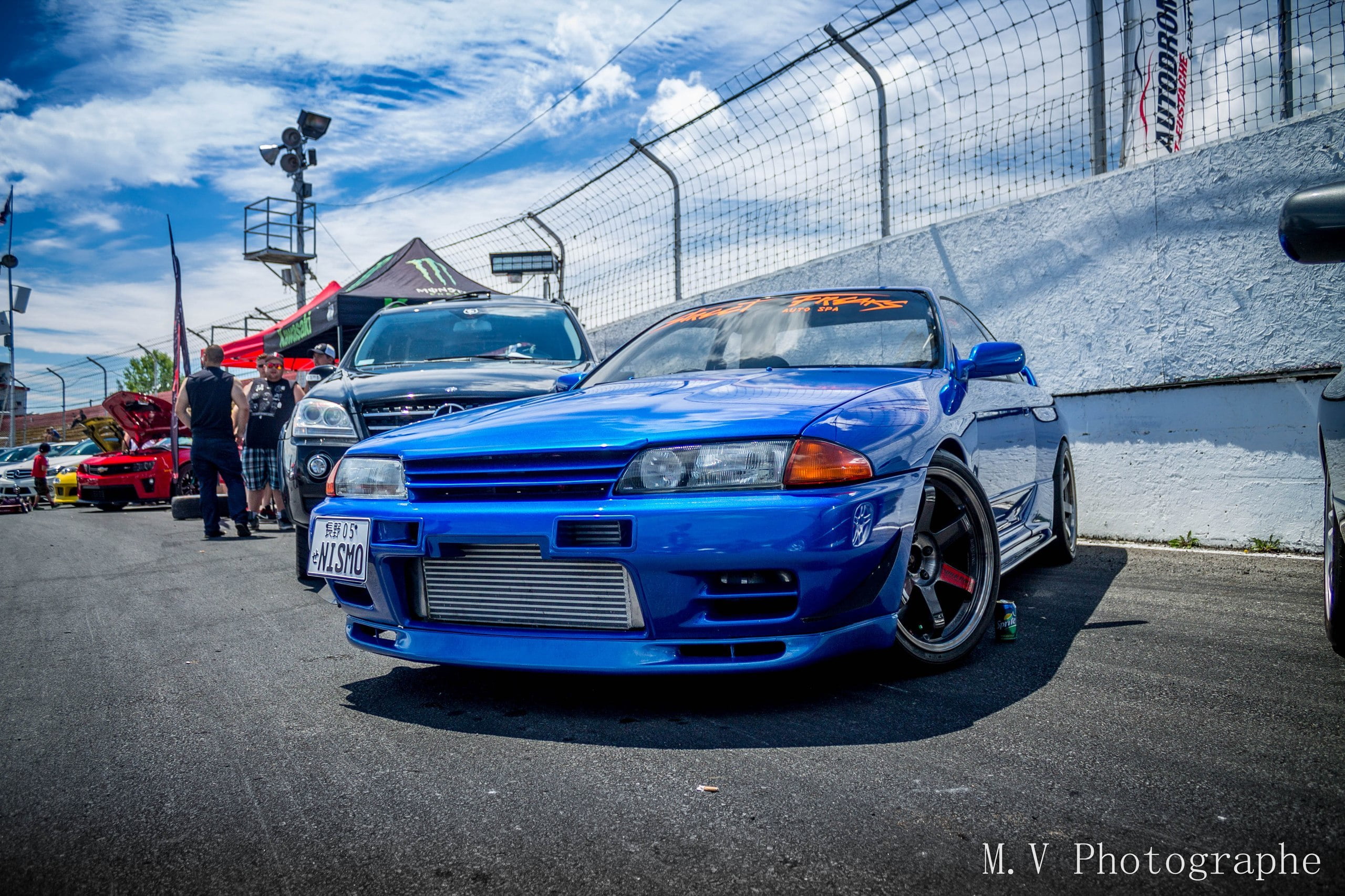 japan, day, travel, datsun, motor vehicle, incidental people, sign, wheels, street, real people, blue, face, architecture, jdm, 2K, tuning, vehicle, car, HD Wallpaper