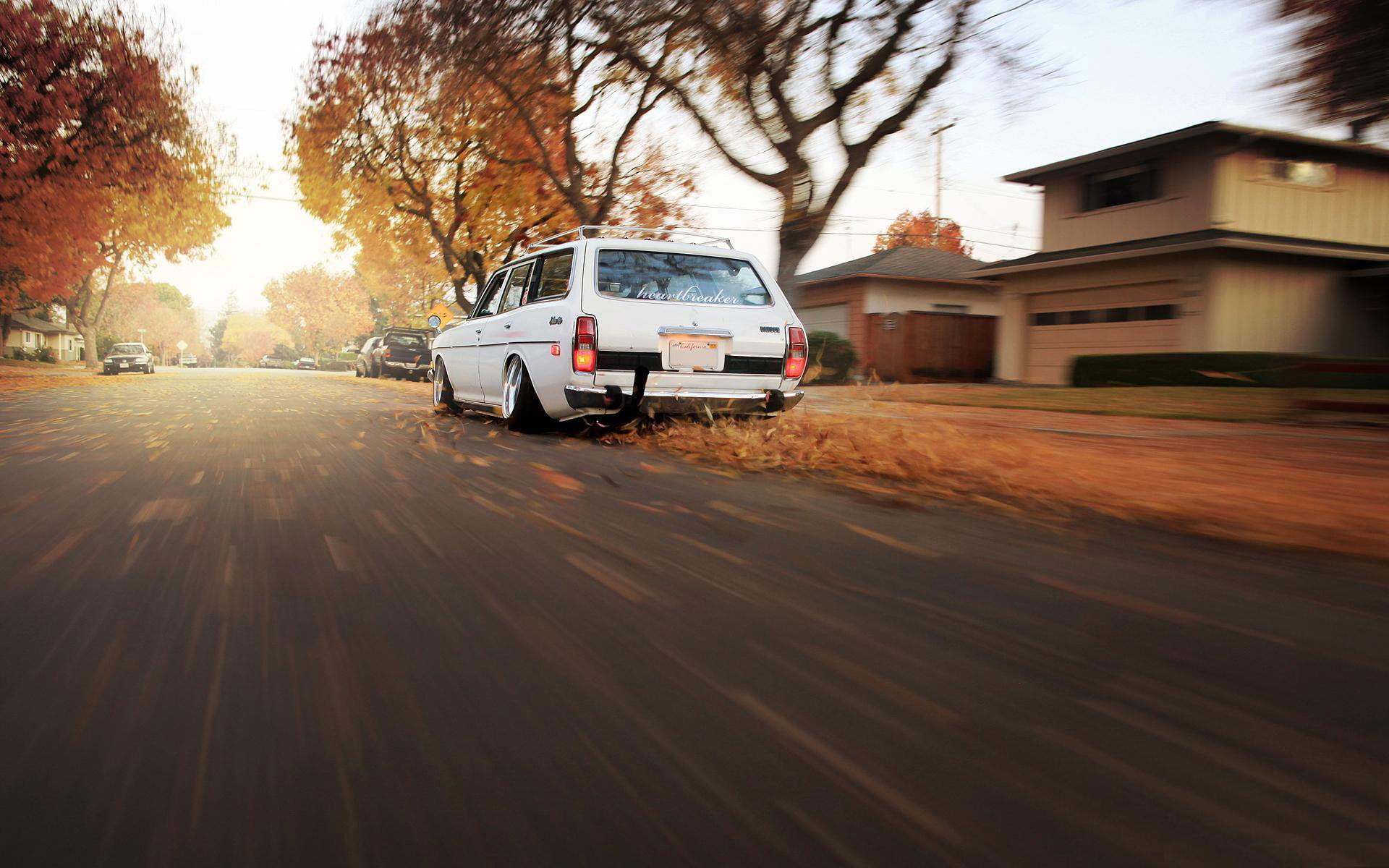 Datsun 610 Wagon, building exterior, city, sky, kartal, on the move, nature, the way forward, plant, mode of transportation, station, road, wagon, motion, HD Wallpaper