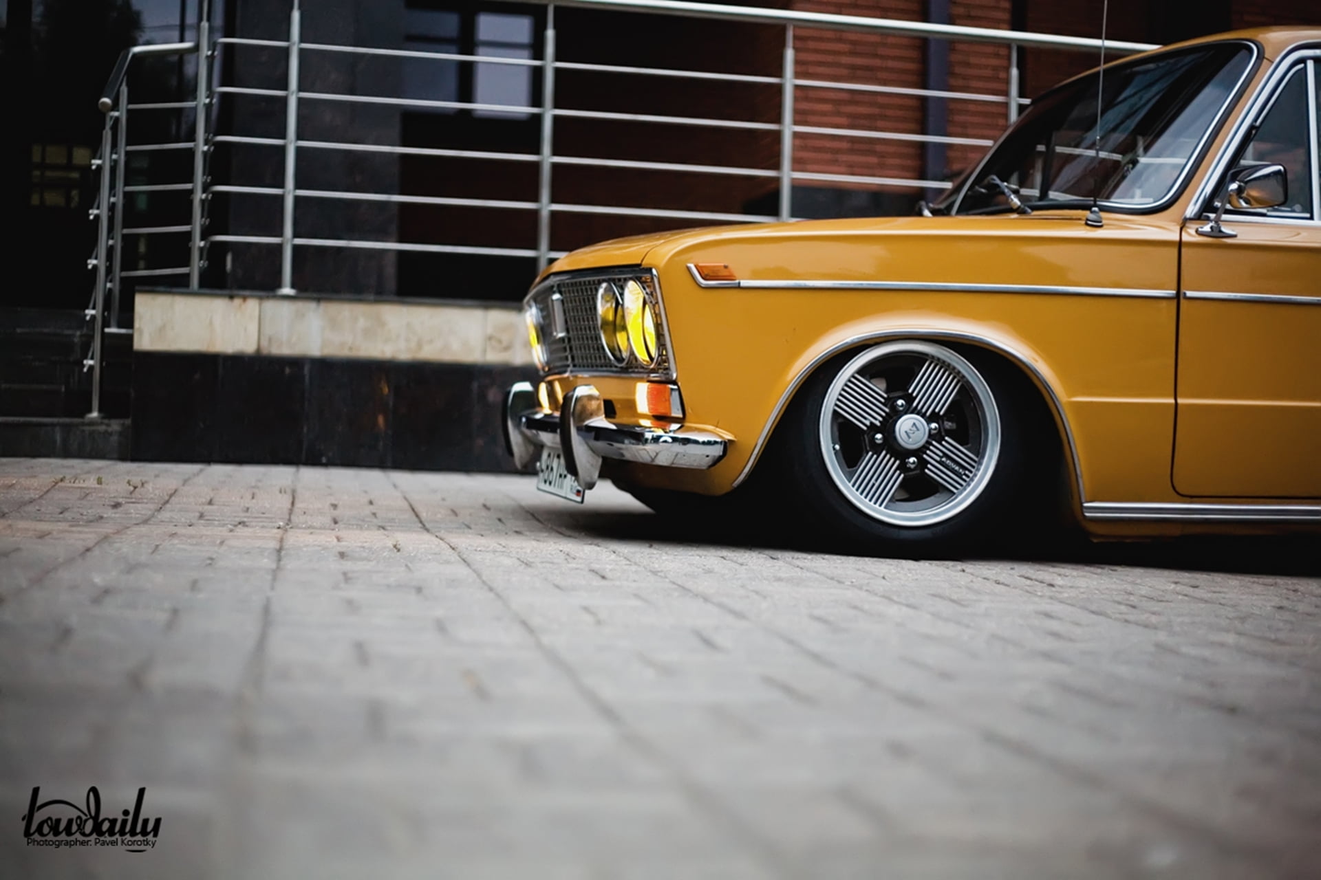 british Culture, reflection, nostalgia, travel, headlight, transportation, sports Car, wheel, selective focus, grille, modern, mode of transportation, chrome, HD Wallpaper