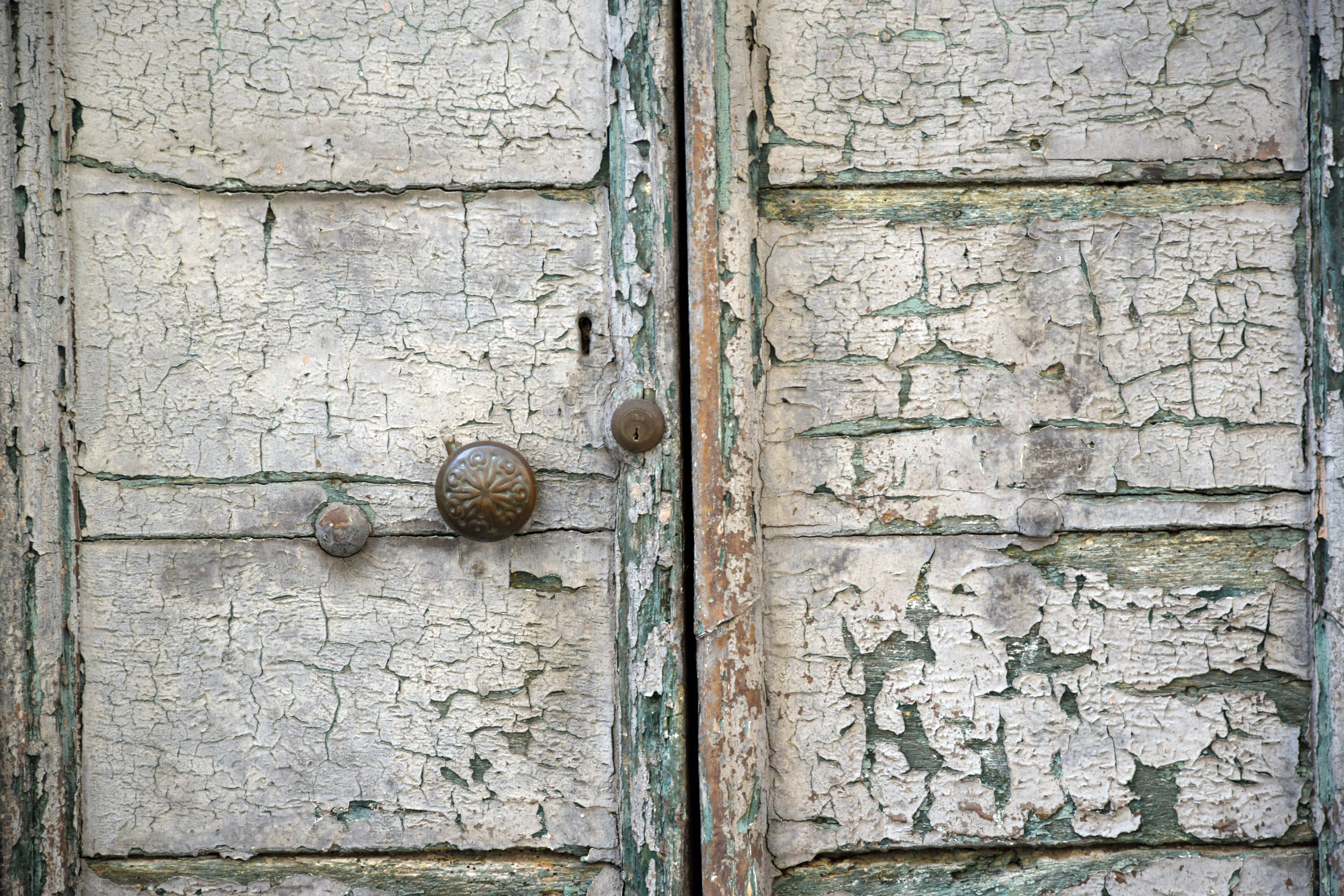 deterioration, 5K, old port, texture, windows, textured effect, entry, latch, safety, full frame, day, color, house, closed, lock, network, rust, wood door, HD Wallpaper