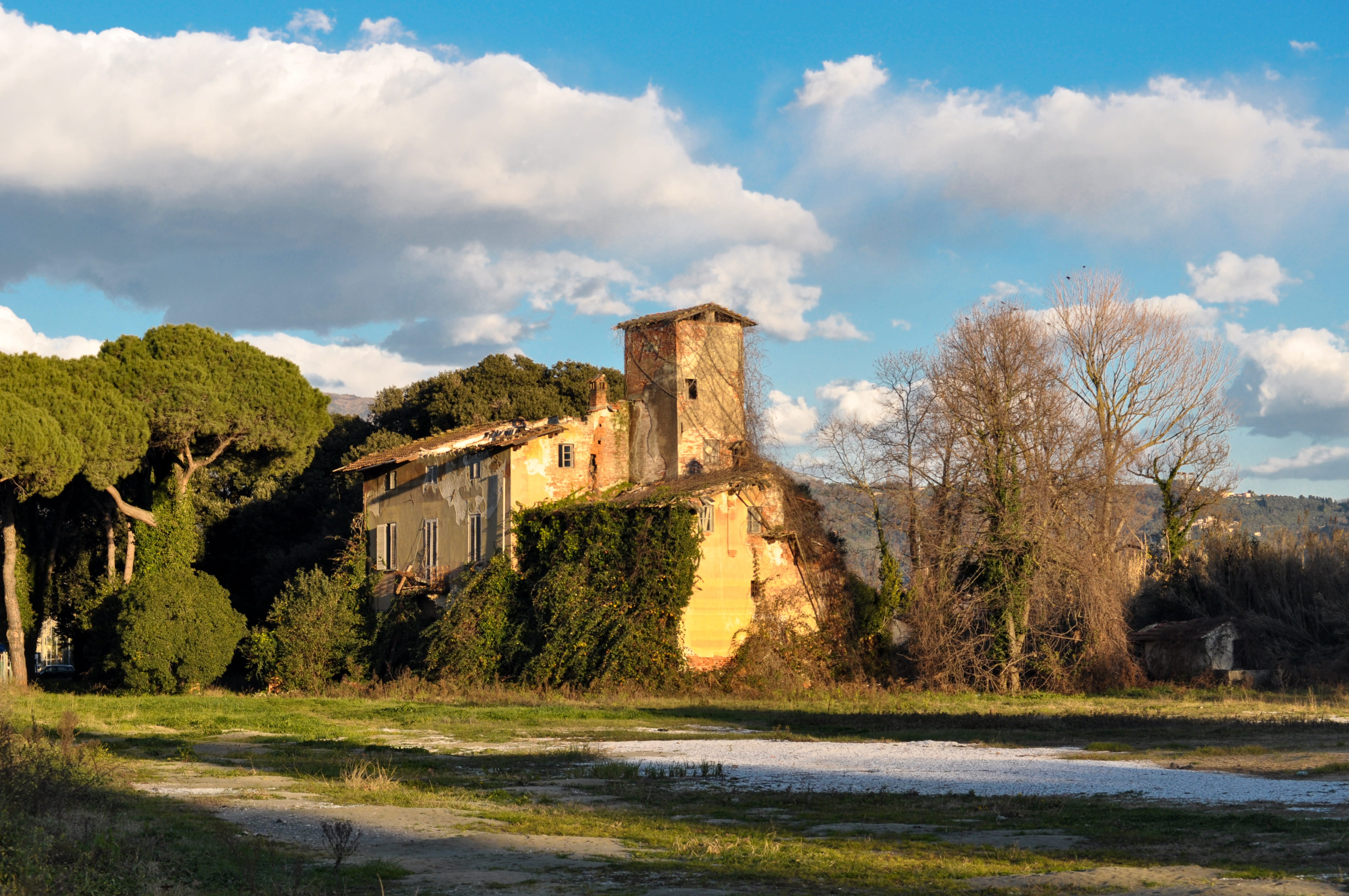 fart, ruin, tree, built structure, ancient civilization, cloud - sky, damaged, no people, building, day, history, land, architecture, archaeology, 4K, HD Wallpaper