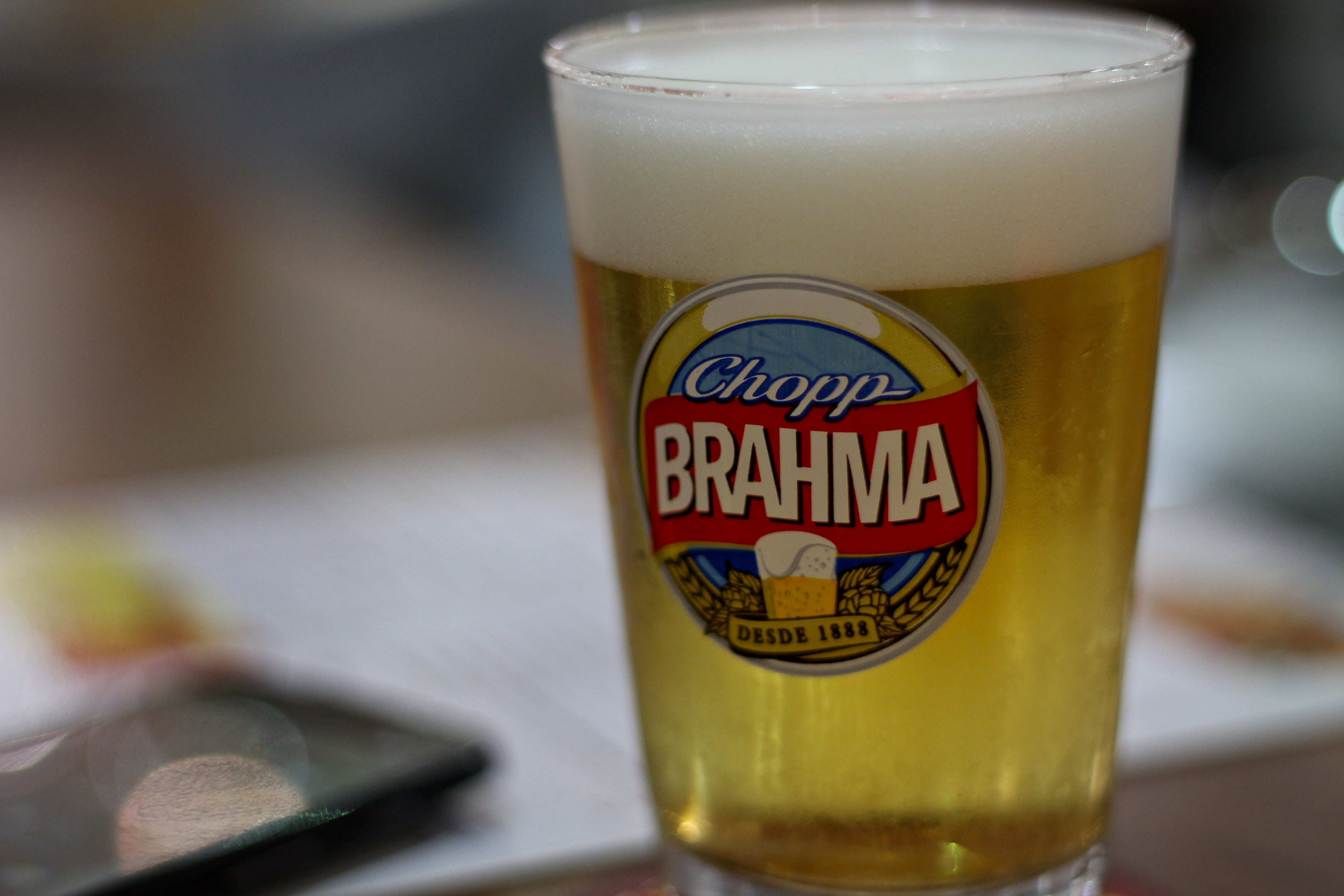 western script, text, alcohol, refreshing, beer - alcohol, focus on foreground, frothy drink, table, cold, 4K, food and drink, beer, communication, glass, HD Wallpaper