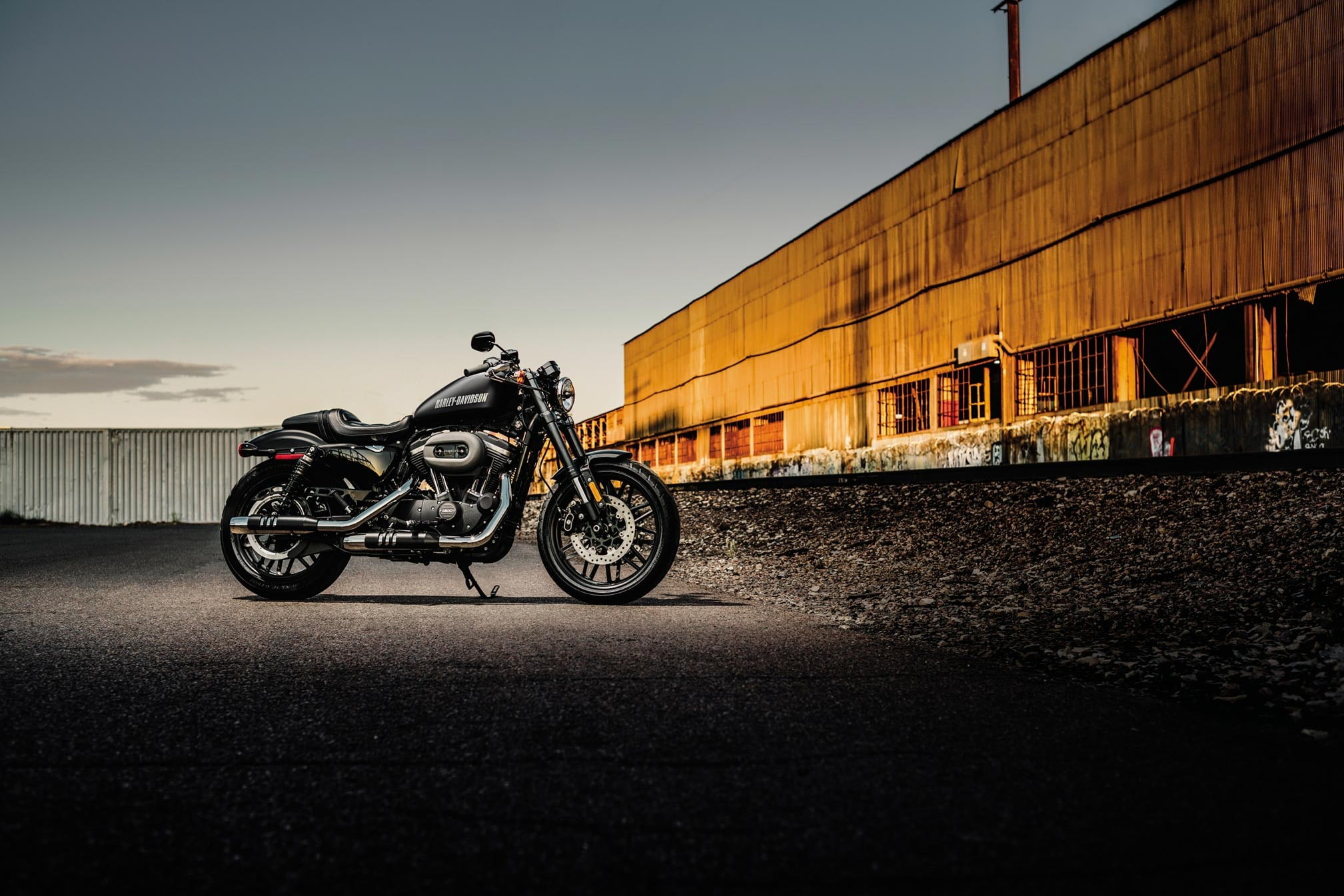 crash helmet, sport, one person, full length, travel, transportation, city, nature, ride, motorcycle, motion, harley davidson sportster, land vehicle, riding, HD Wallpaper