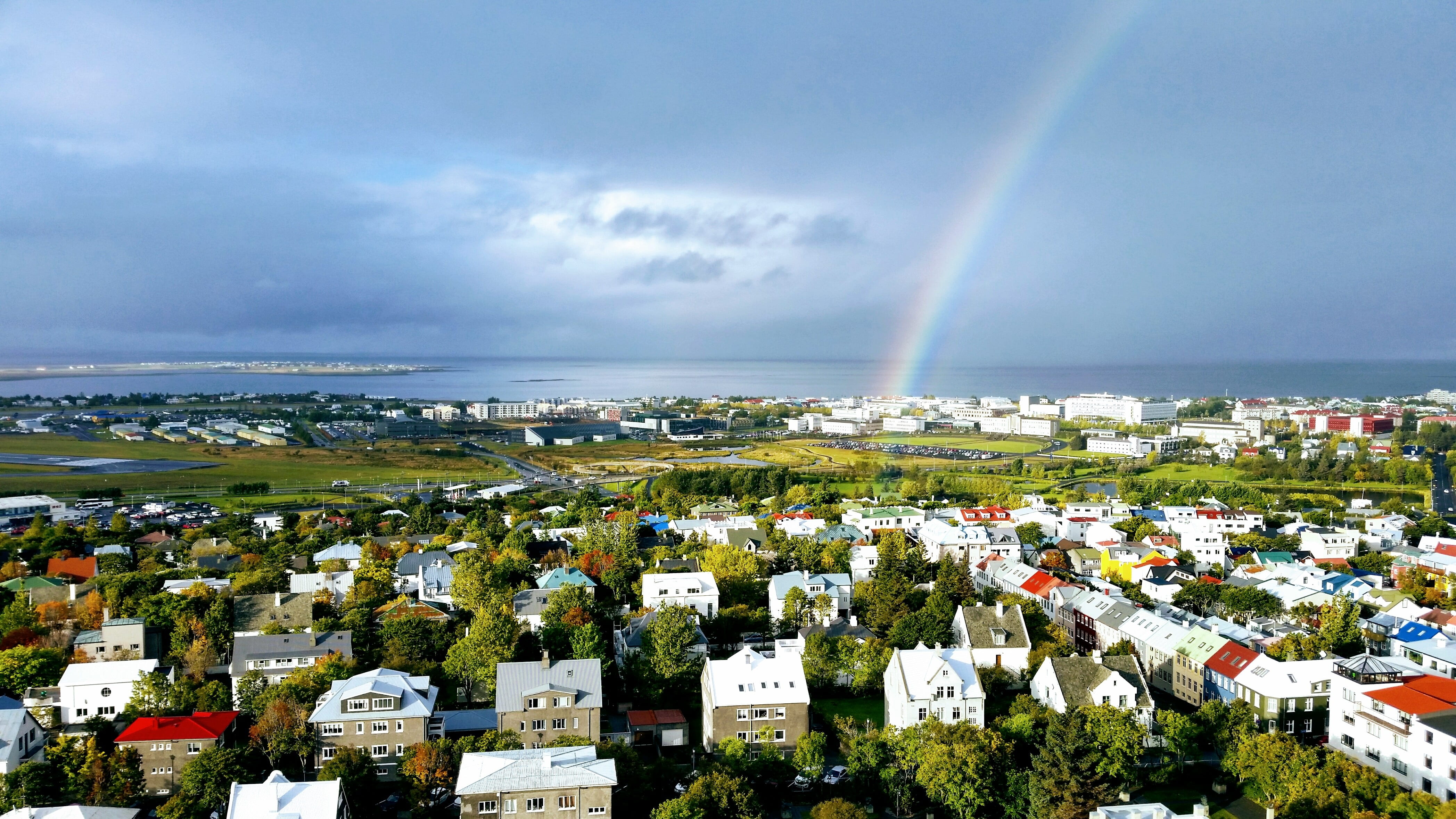 horizon over water, colorful, 4K, no people, built structure, beauty in nature, horizon, building, houses, iceland, views, reykjavik, architecture, cityscape, HD Wallpaper