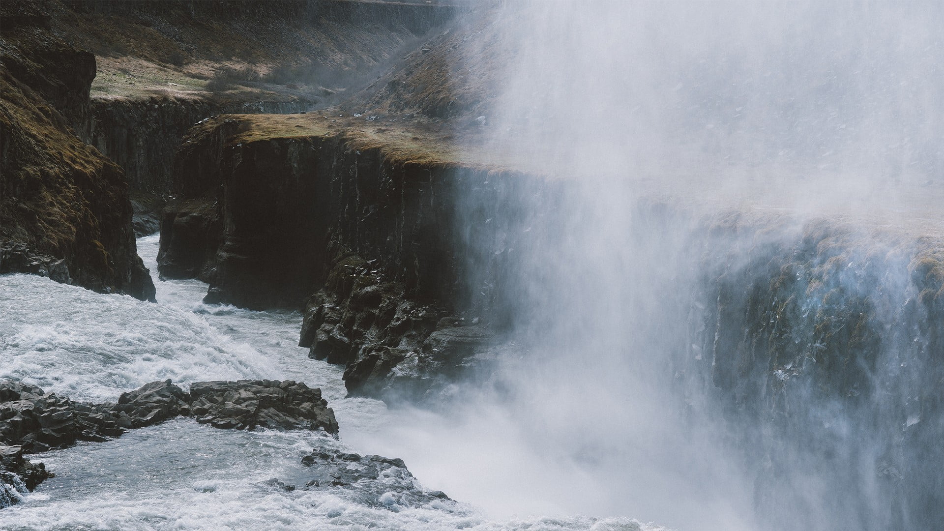 body, rock - object, water, rock, blurred motion, gullfoss, scenics - nature, view, flowing water, outdoors, motion, long exposure, waterfall, flowing, HD Wallpaper