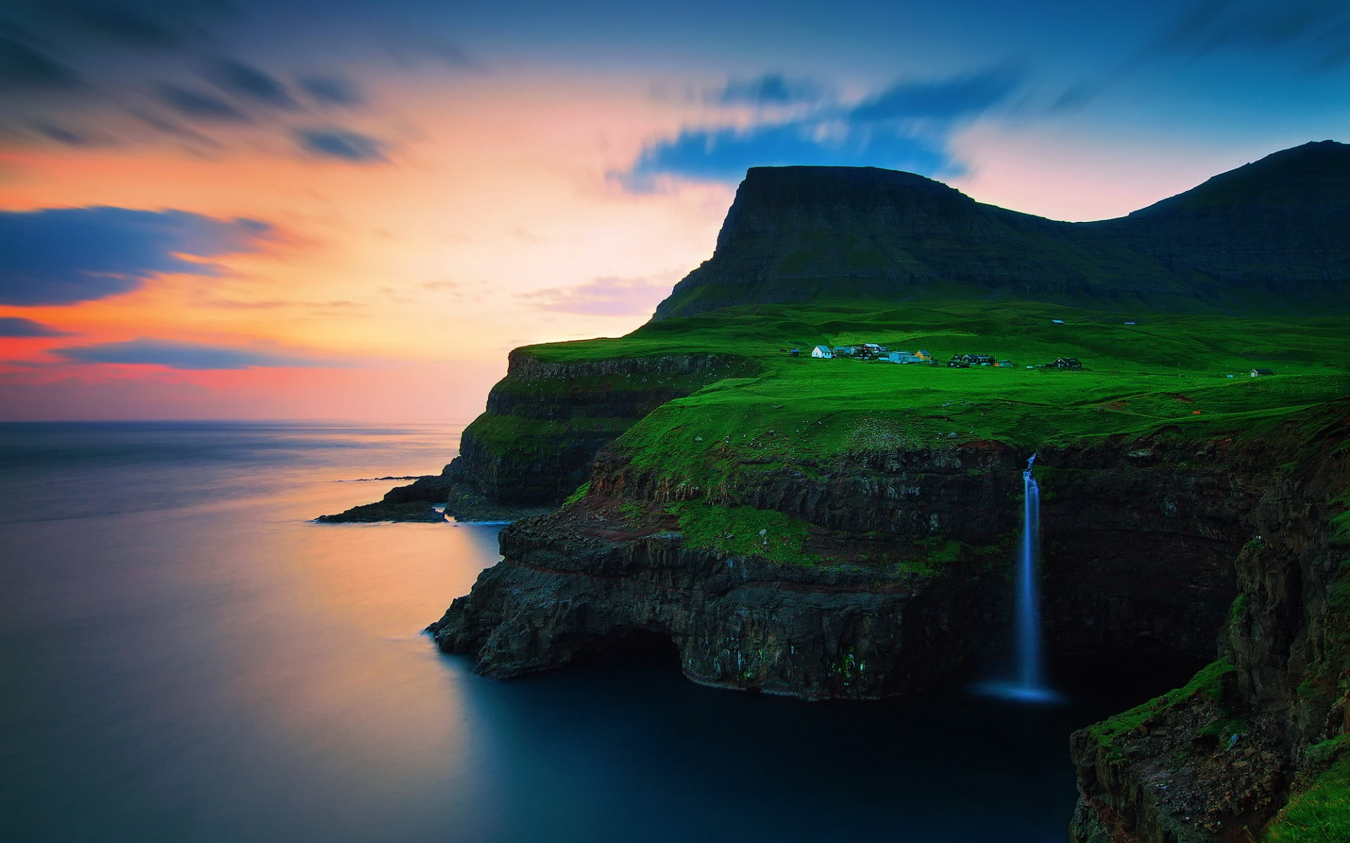 land, islands, vagar, gasadalur, horizon over water, no people, sunset, 1080P, beach, water, sea, grassland, mountain, stack rock, green, sky, beauty in nature, HD Wallpaper