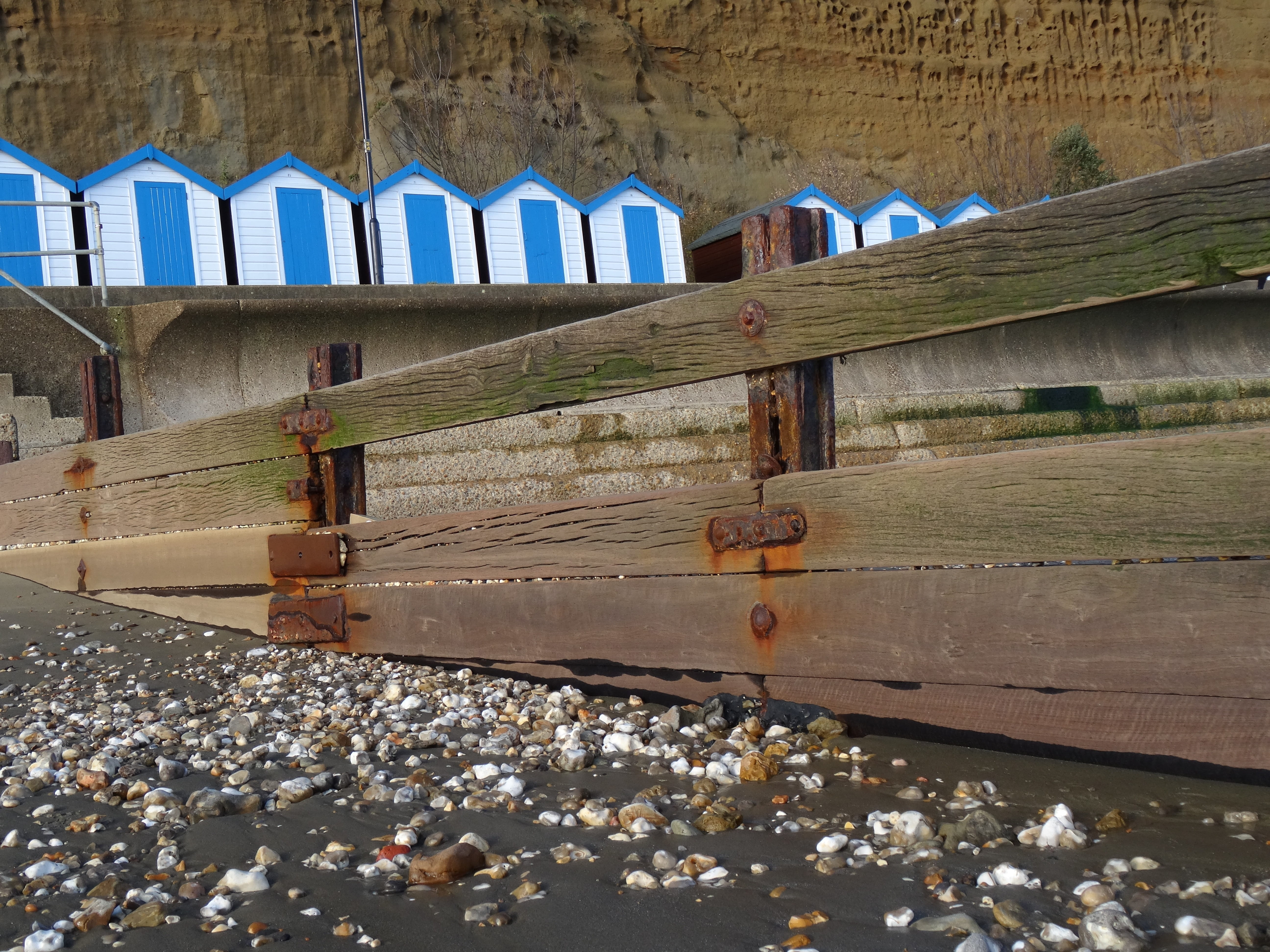 railroad track, 5K, transportation, day, isle of wight, architecture, Angle, track, built structure, outdoors, building exterior, beach hut, beach, wooden, HD Wallpaper