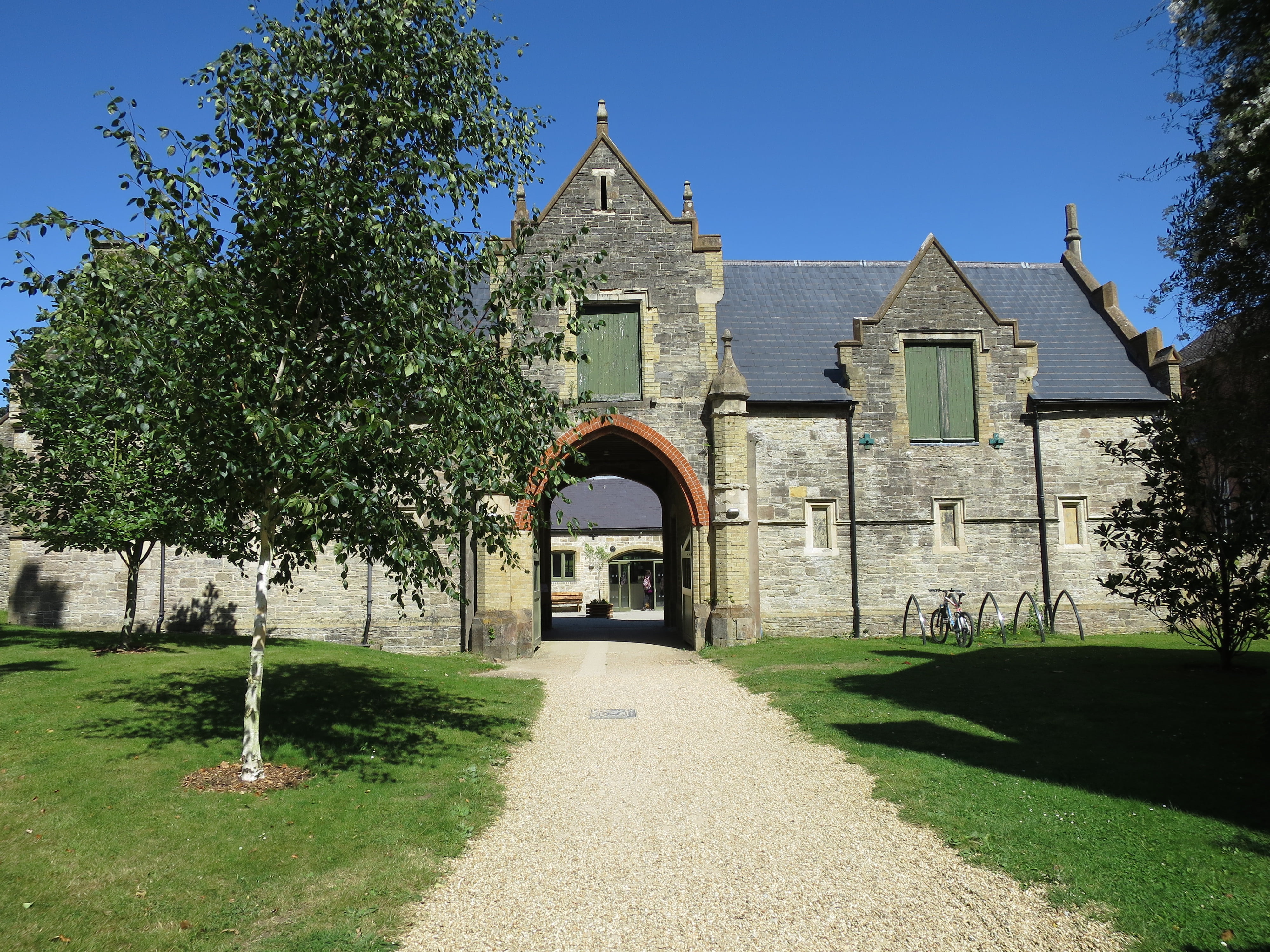 house, building, nature, plant, isle of wight, tree, sunlight, quarr abbey, grass, arch, clear sky, 4K, monastery life, built structure, day, spirituality, HD Wallpaper