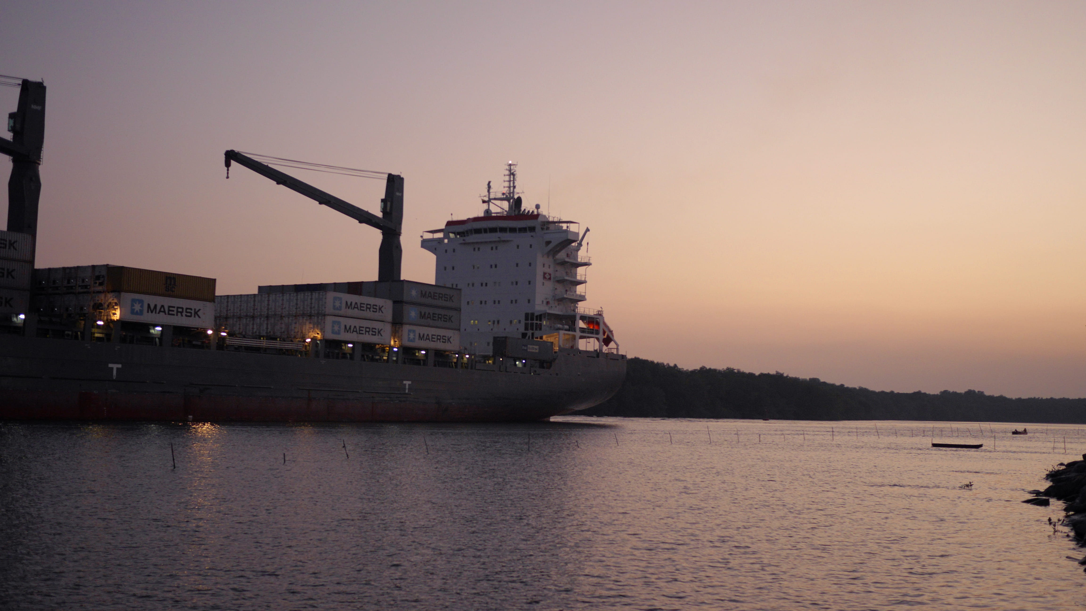 water, architecture, container ship, industry, no people, ecuador, passenger craft, guayaquil, 4K, dusk, cargo, mode of transportation, ship, built structure, HD Wallpaper