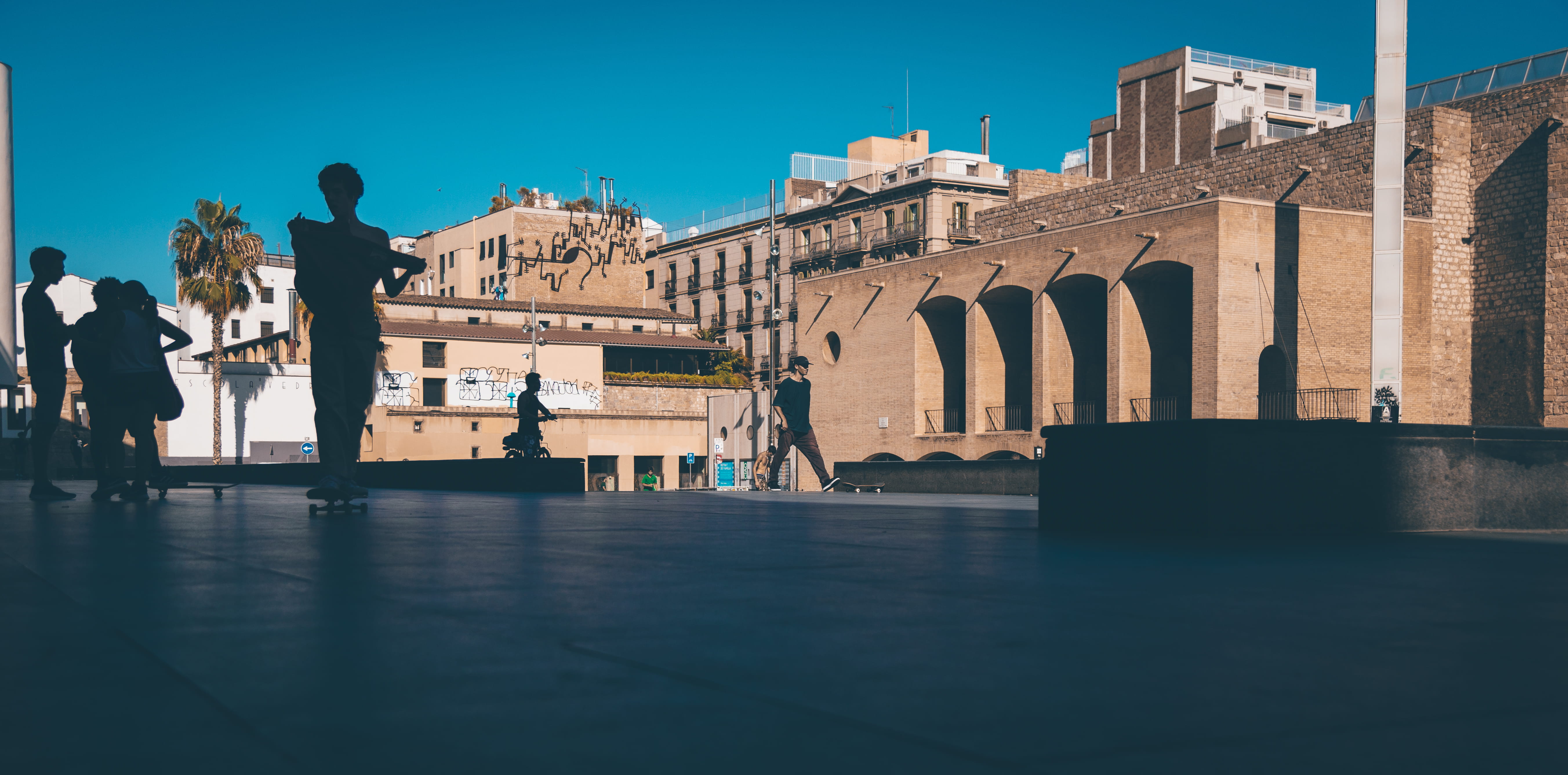 5K, el raval, summer, barcelona, women, built structure, history, tourism, outdoors, sky, spanien, building, architecture, lifestyles, real people, skating, HD Wallpaper