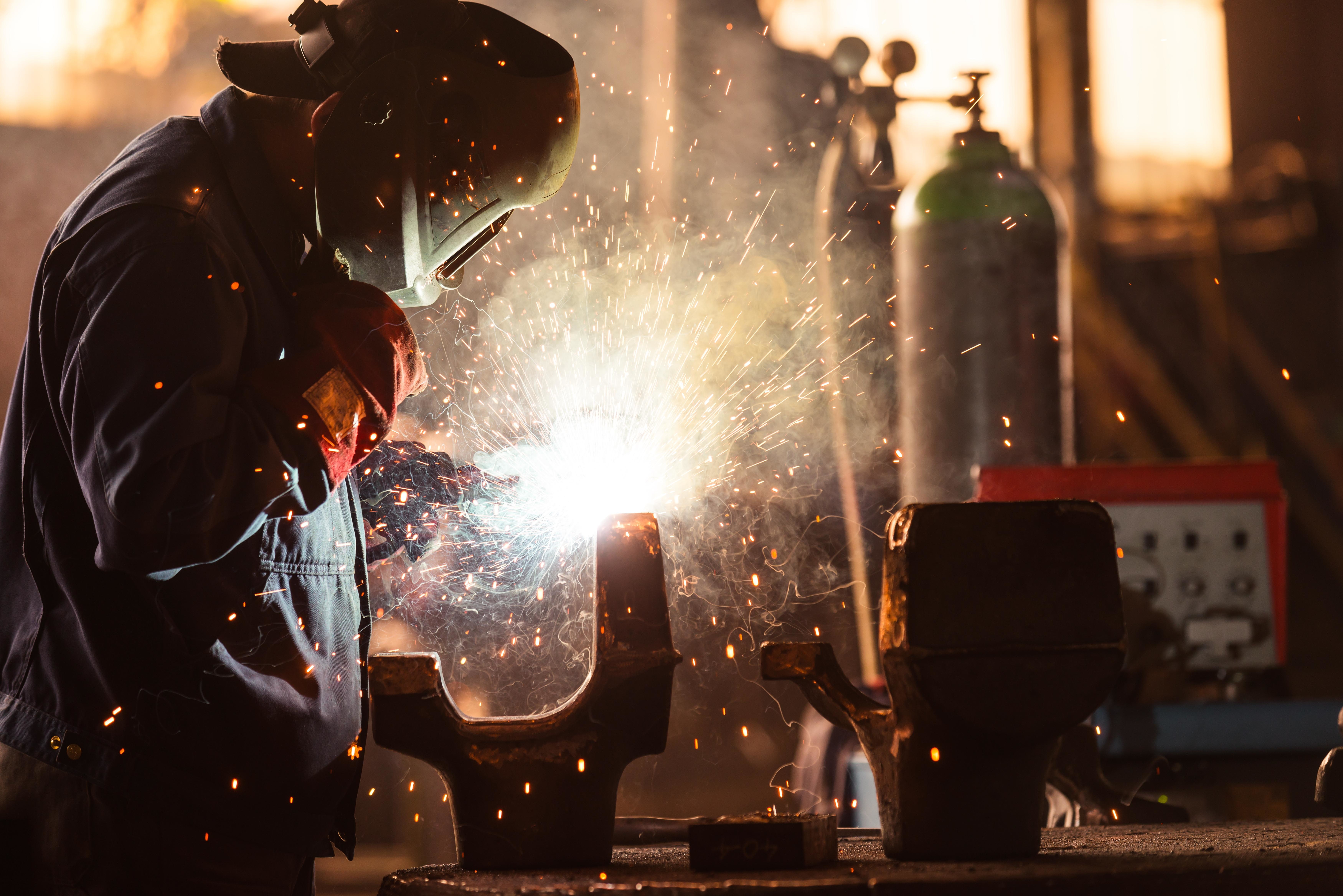 protective equipment, 5K, hot metal, welder, sparks, HD Wallpaper
