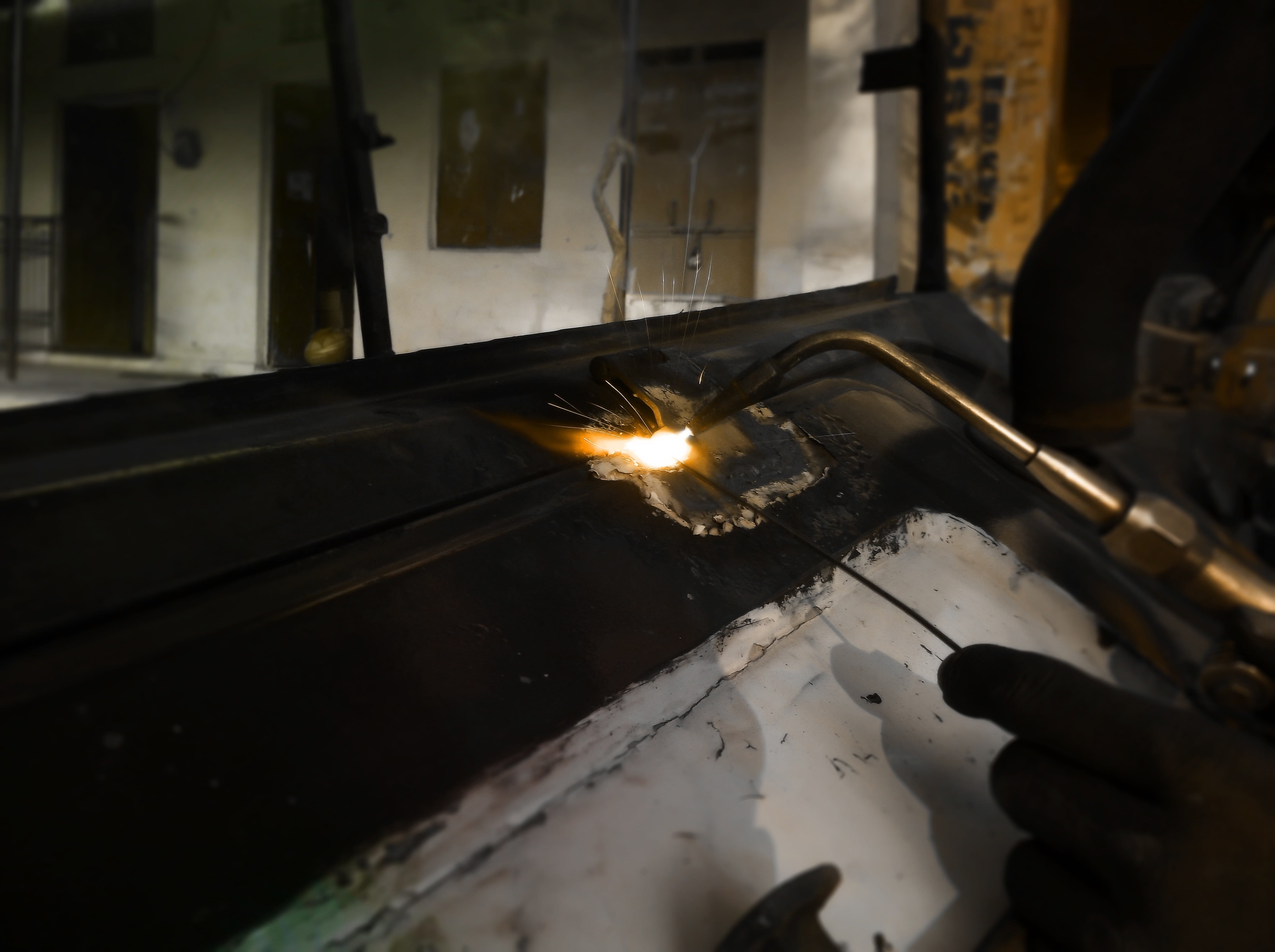 holding, fire - natural phenomenon, metal, metal industry, repairing, manufacturing, industrial, working, workshop, molten, no people, fire, motion, nature, HD Wallpaper