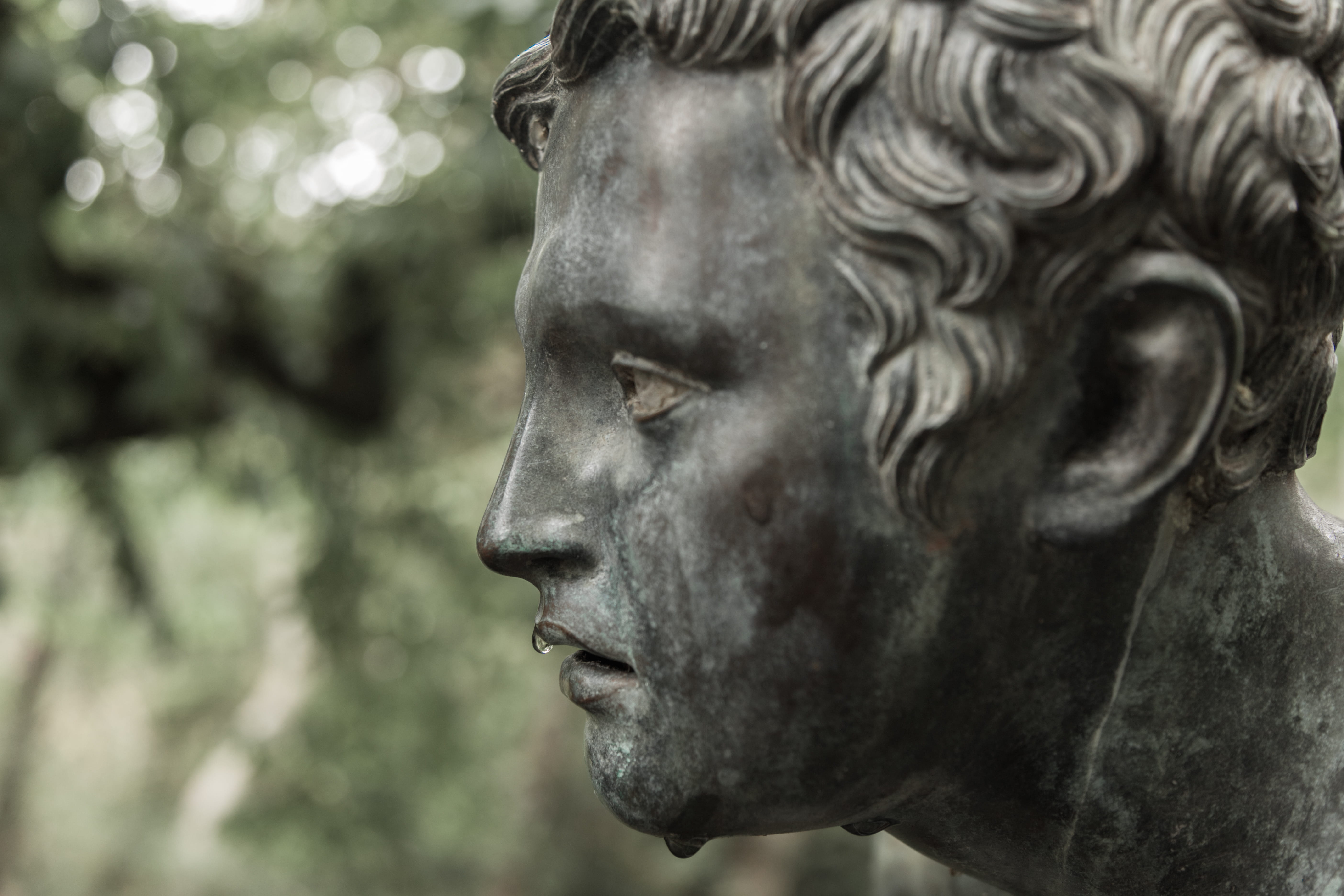 Statue, cast metal, contemplation, 5K, representation, droplet, male likeness, still, day, body part, man, craft, side view, boy, antique, focus on foreground, HD Wallpaper