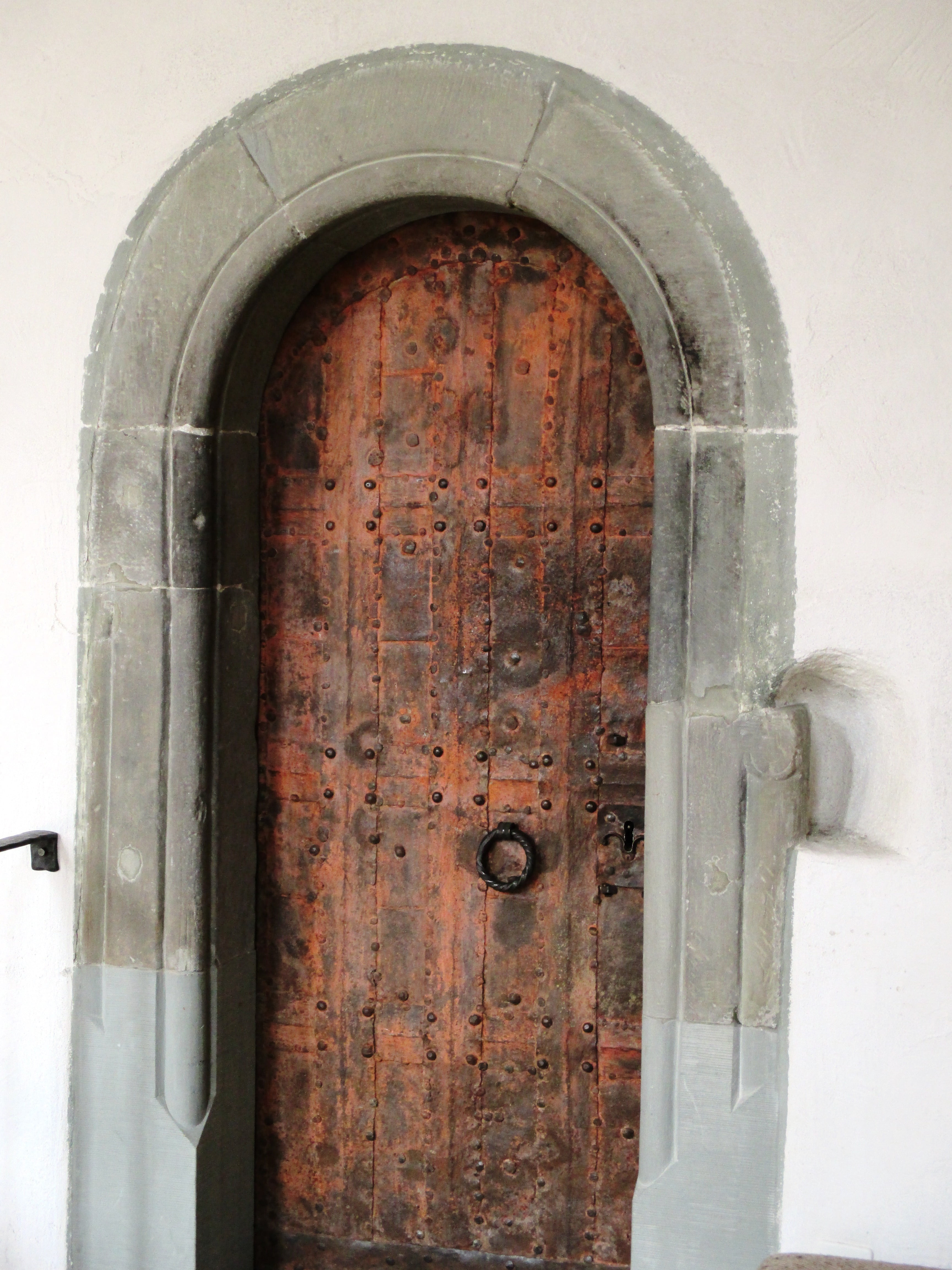 wood, sakristai, lock, no people, safety, architecture, diessenhofen, built structure, 4K, building exterior, church, wood - material, molding box, arch, Phone HD Wallpaper