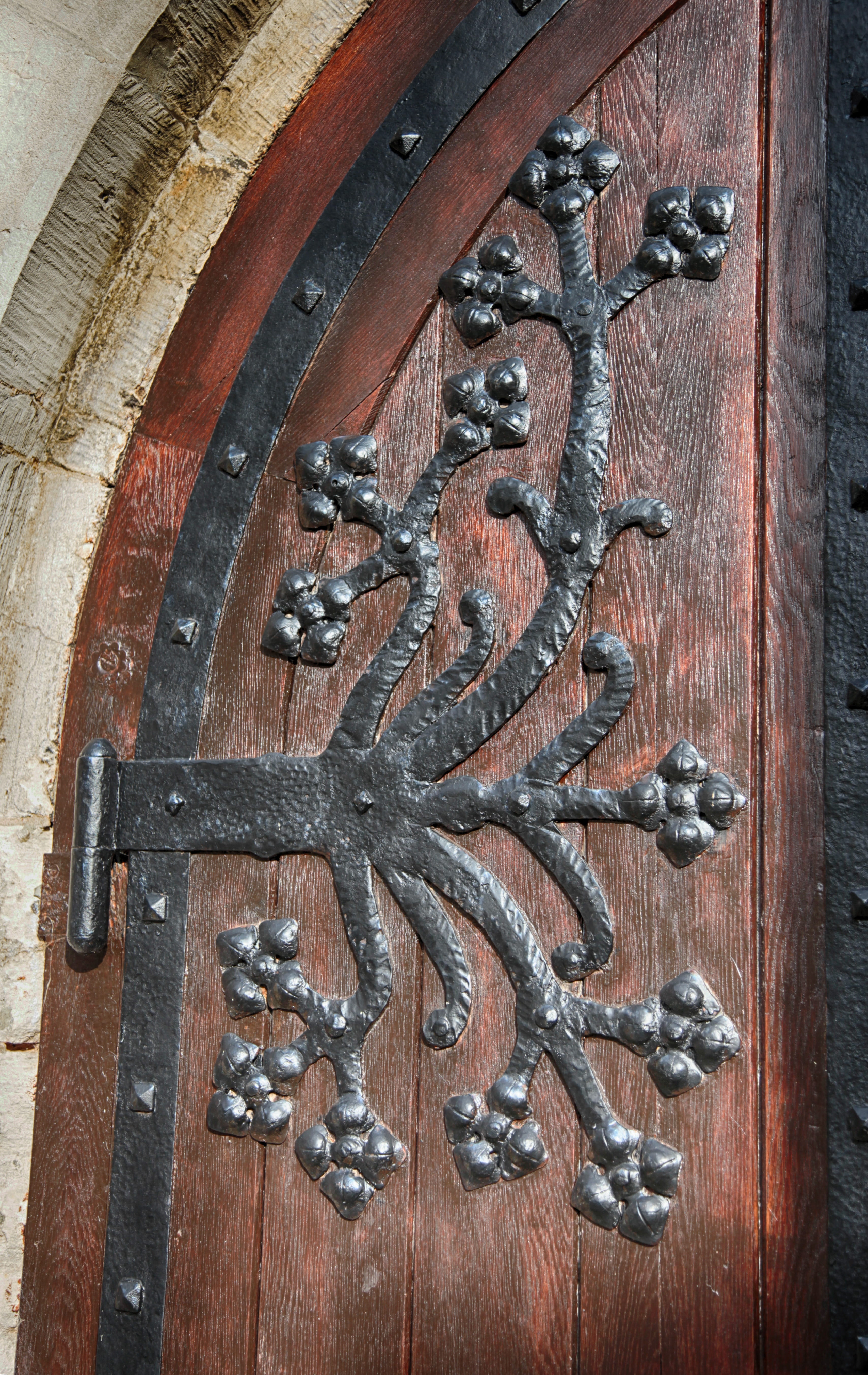 close up, door hardware, blacksmithing, design, construction art, construction, antique, church door, indoors, middle ages, communication, architecture, Phone HD Wallpaper