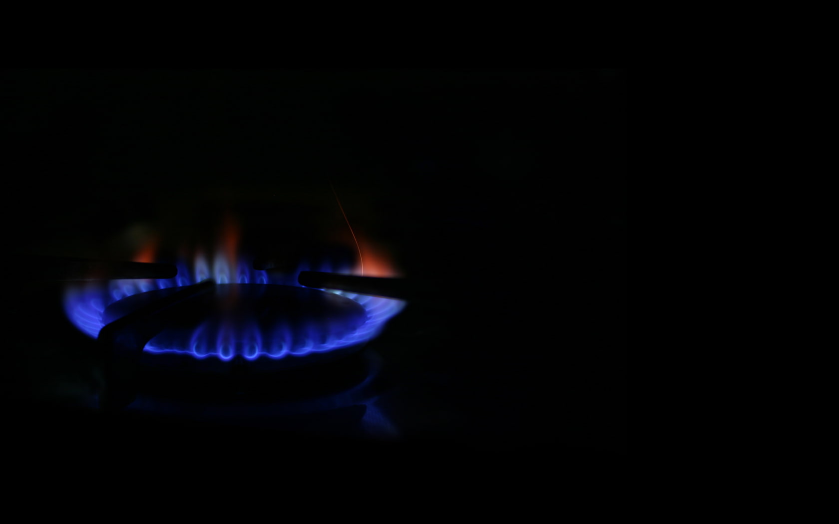 illuminated, flame, black background, stove, appliance, dark, 720P, night, fire - natural phenomenon, burning, close-up, indoors, copy space, heat - temperature, HD Wallpaper
