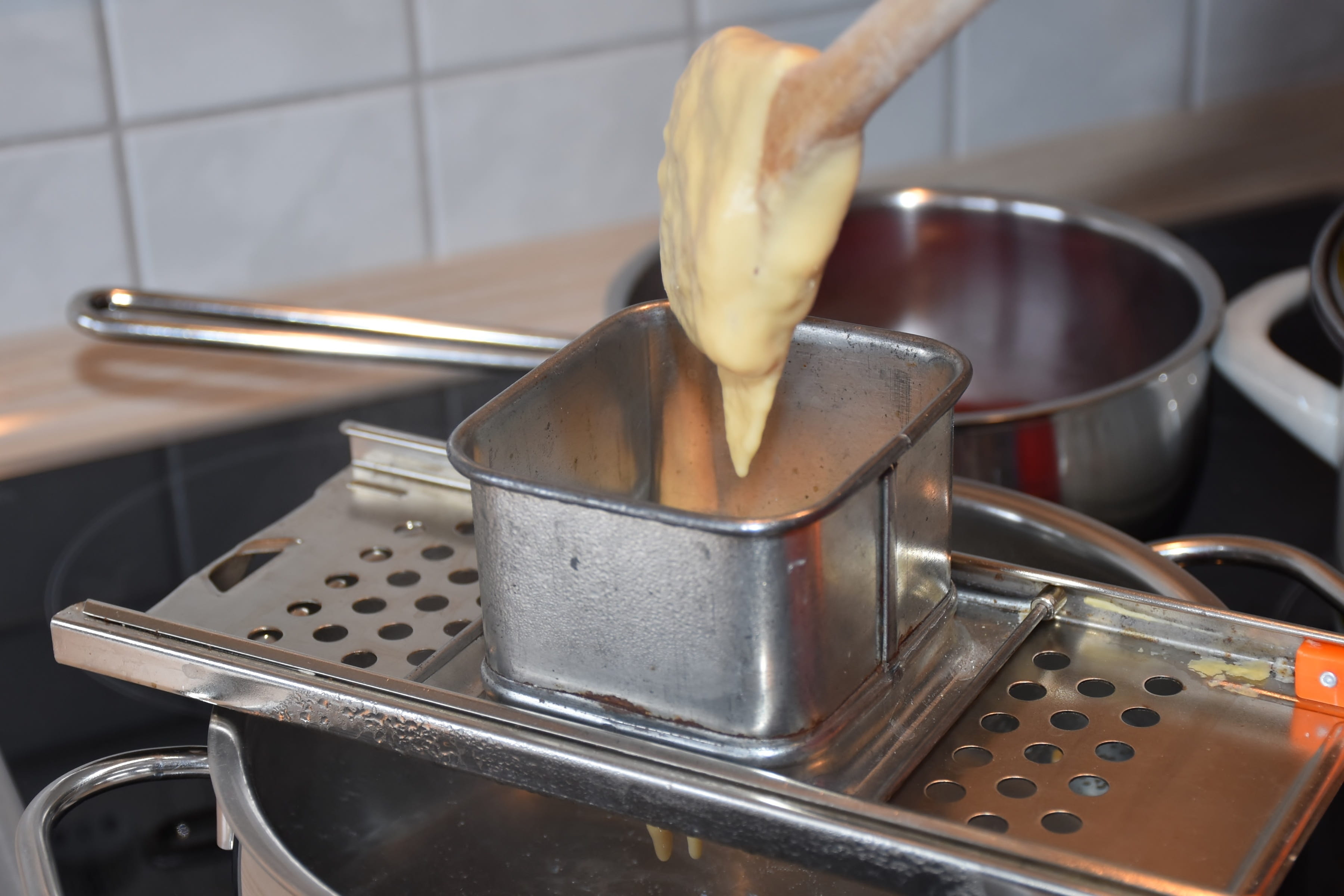 domestic room, budget, food, ingredients, 2K, spätzle dough, meal, steel, preparation, domestic kitchen, recipe, heat - temperature, stove, preparing food, HD Wallpaper