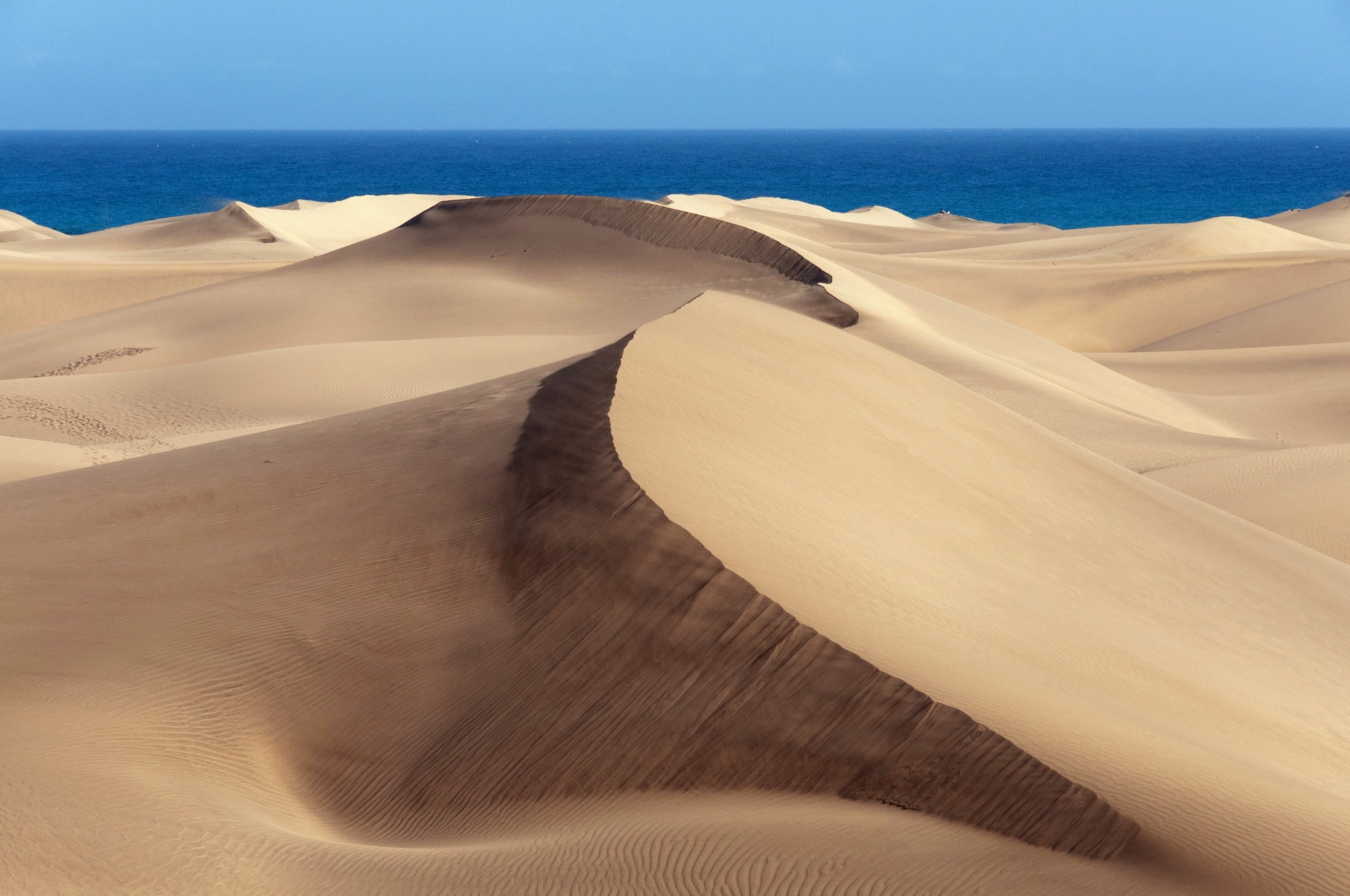 pattern, horizon over water, day, heat - Temperature, blue, dunes, climate, scenics, environment, scenics - nature, land, travel, outdoors, dry, sand, non-urban scene, HD Wallpaper