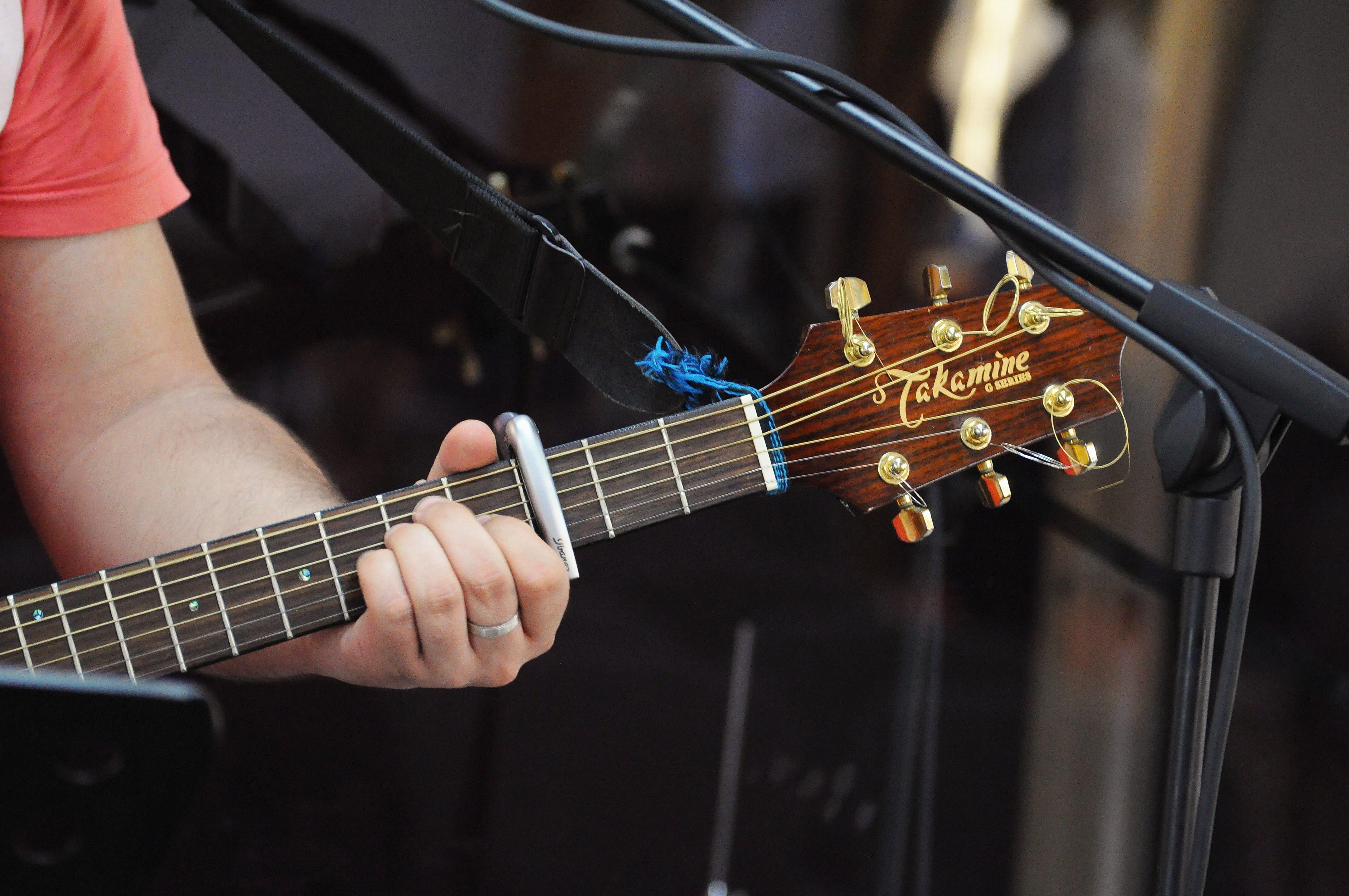 rock music, holding, music, 4K, electric guitar, human limb, human hand, instrument, midsection, string instrument, human body part, playing, finger, musician, HD Wallpaper