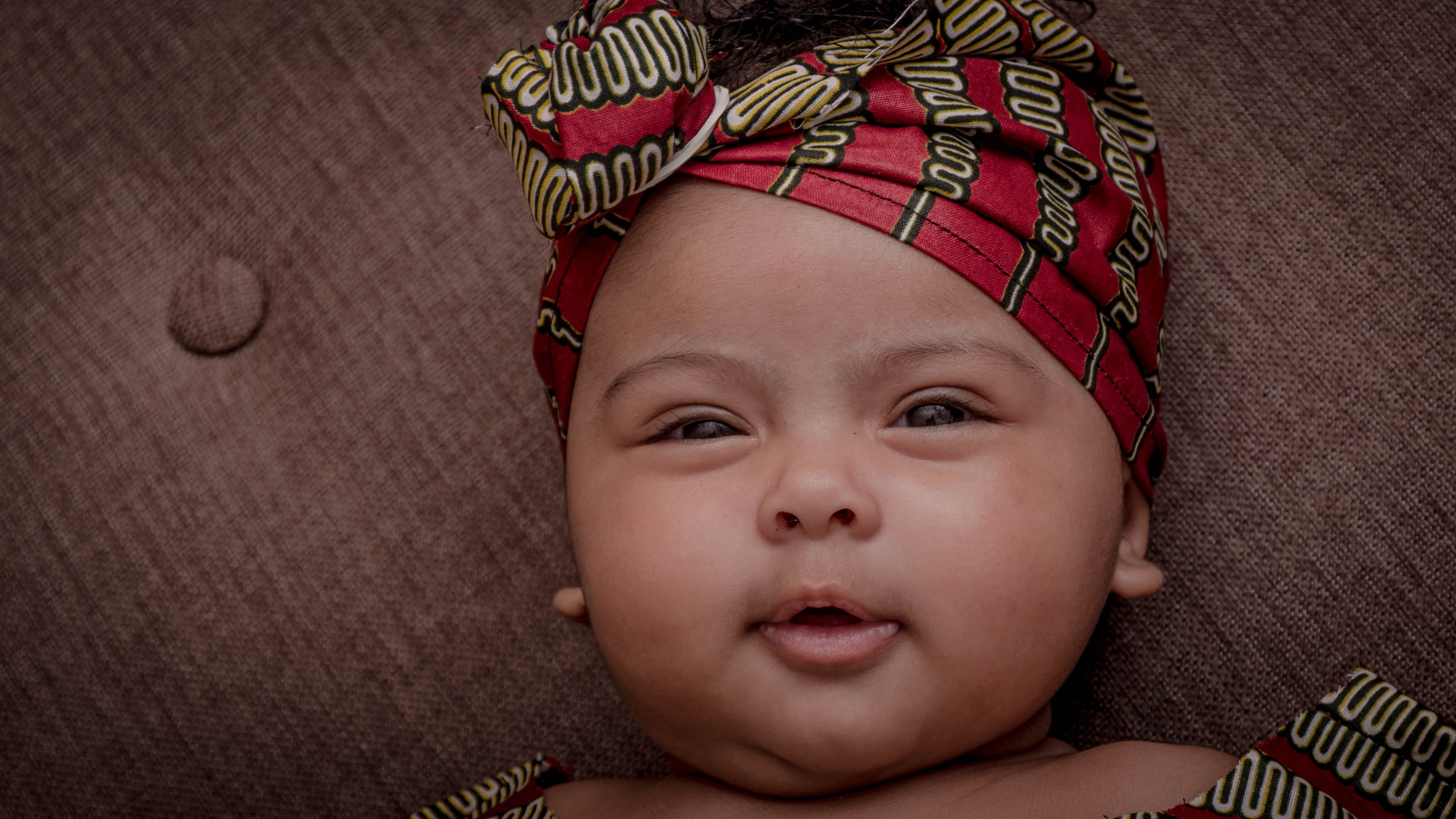 ethiopia, innocence, girls, offspring, body part, portrait, addis ababa, front view, headshot, lifestyles, childhood, indoors, close-up, one person, looking at camera, HD Wallpaper