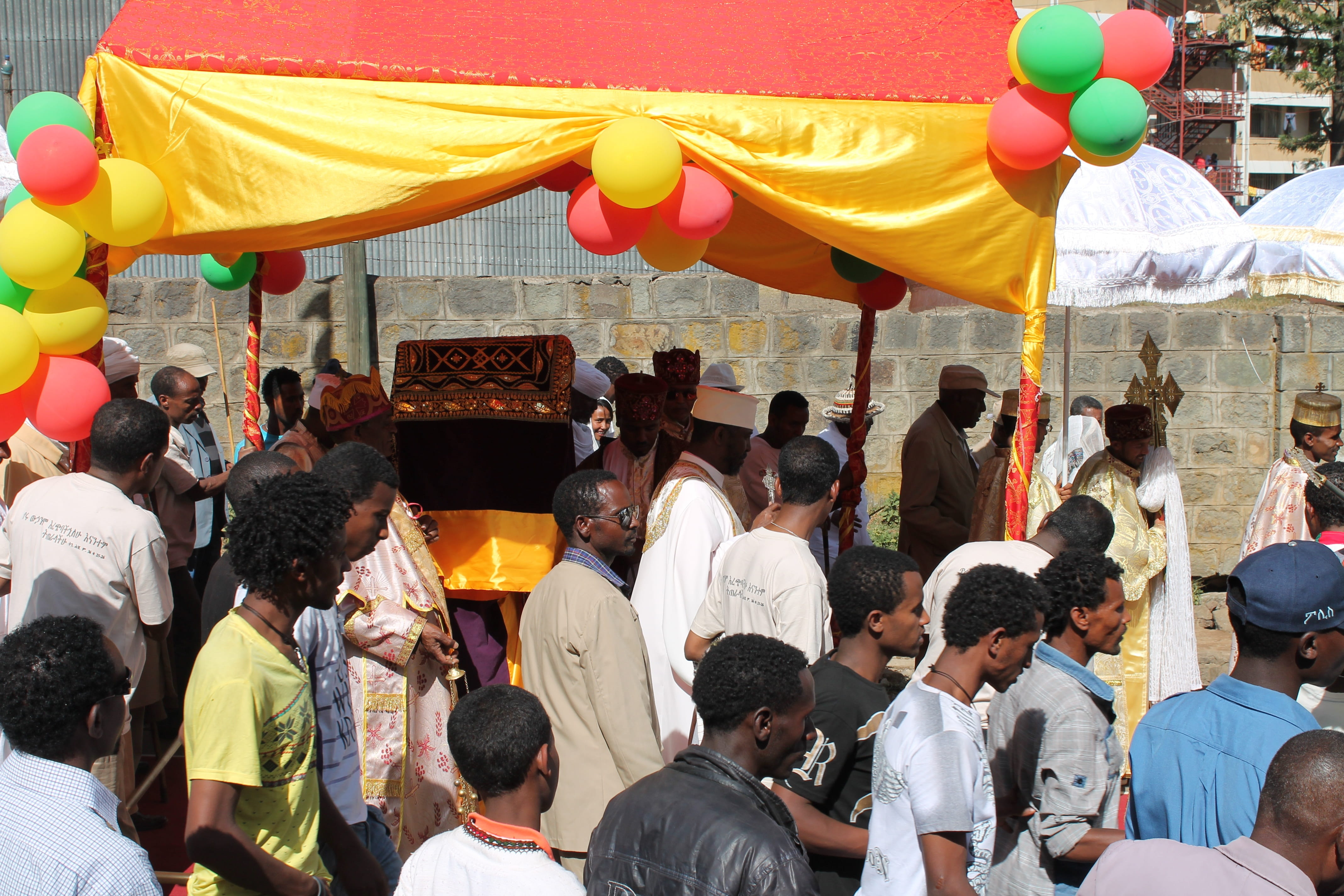 ethiopia, religious, leisure activity, large group of people, market, outdoors, street, ceremony, religion, lifestyles, spectator, festival, men, belief, HD Wallpaper