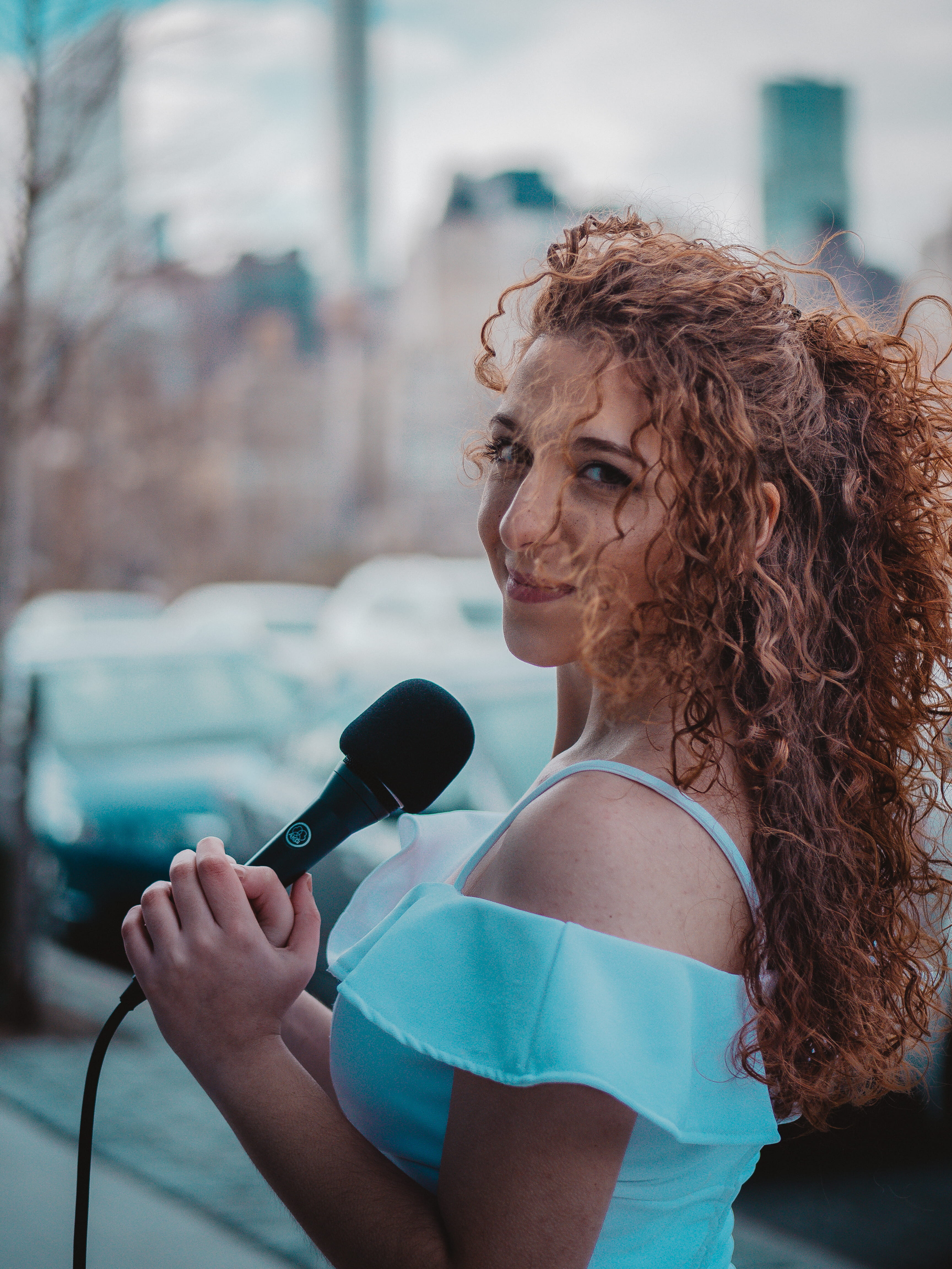 4K, young women, beautiful woman, portrait, beauty, real people, model, young adult, profile, hair, females, microphone, holding, lifestyles, day, adult, Phone HD Wallpaper