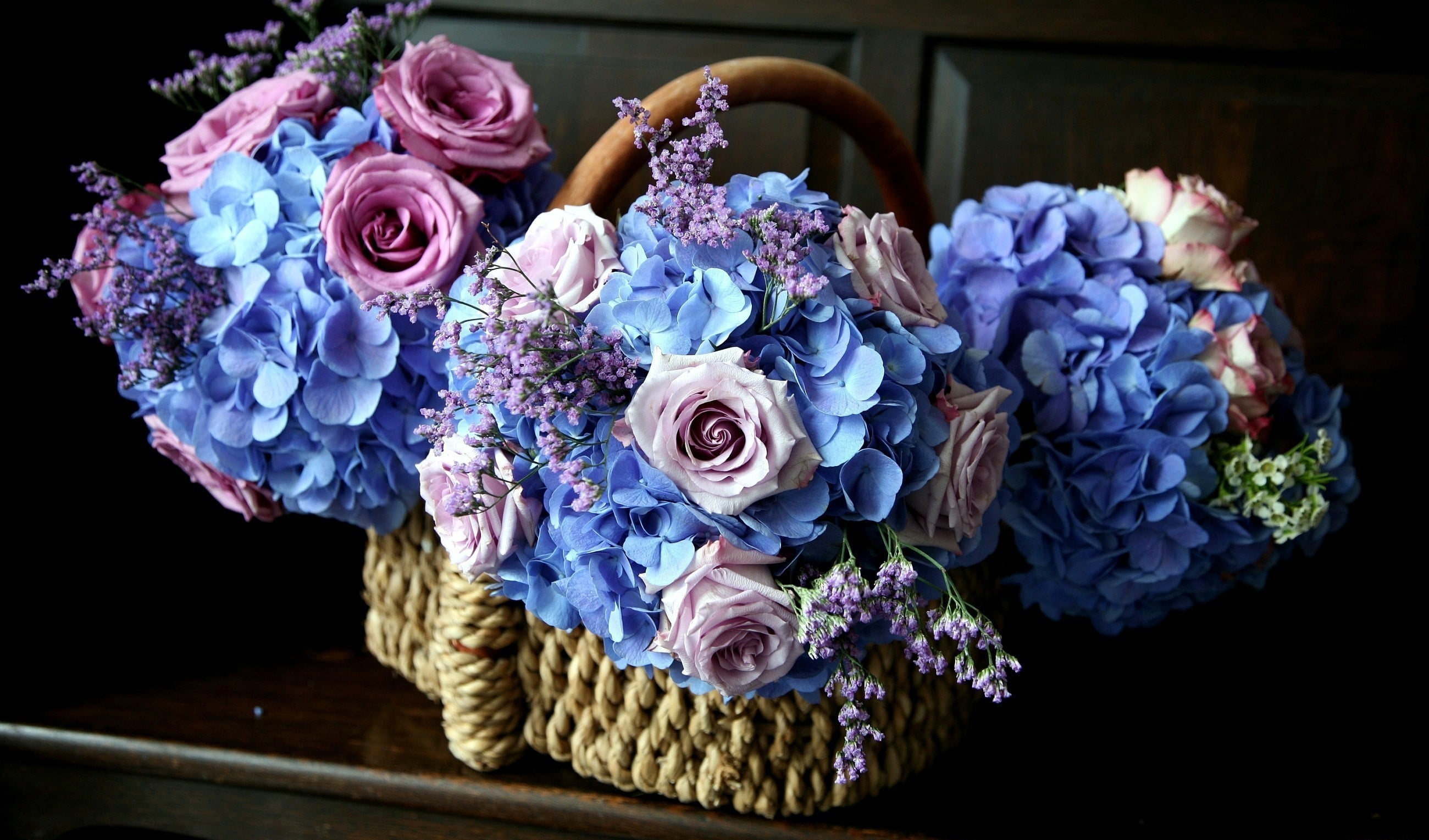 wedding, table, pink, vulnerability, arrangement, elegance, decoration, no People, indoors, bouquet, wood - Material, leaf, blue, rose, beauty in nature, HD Wallpaper