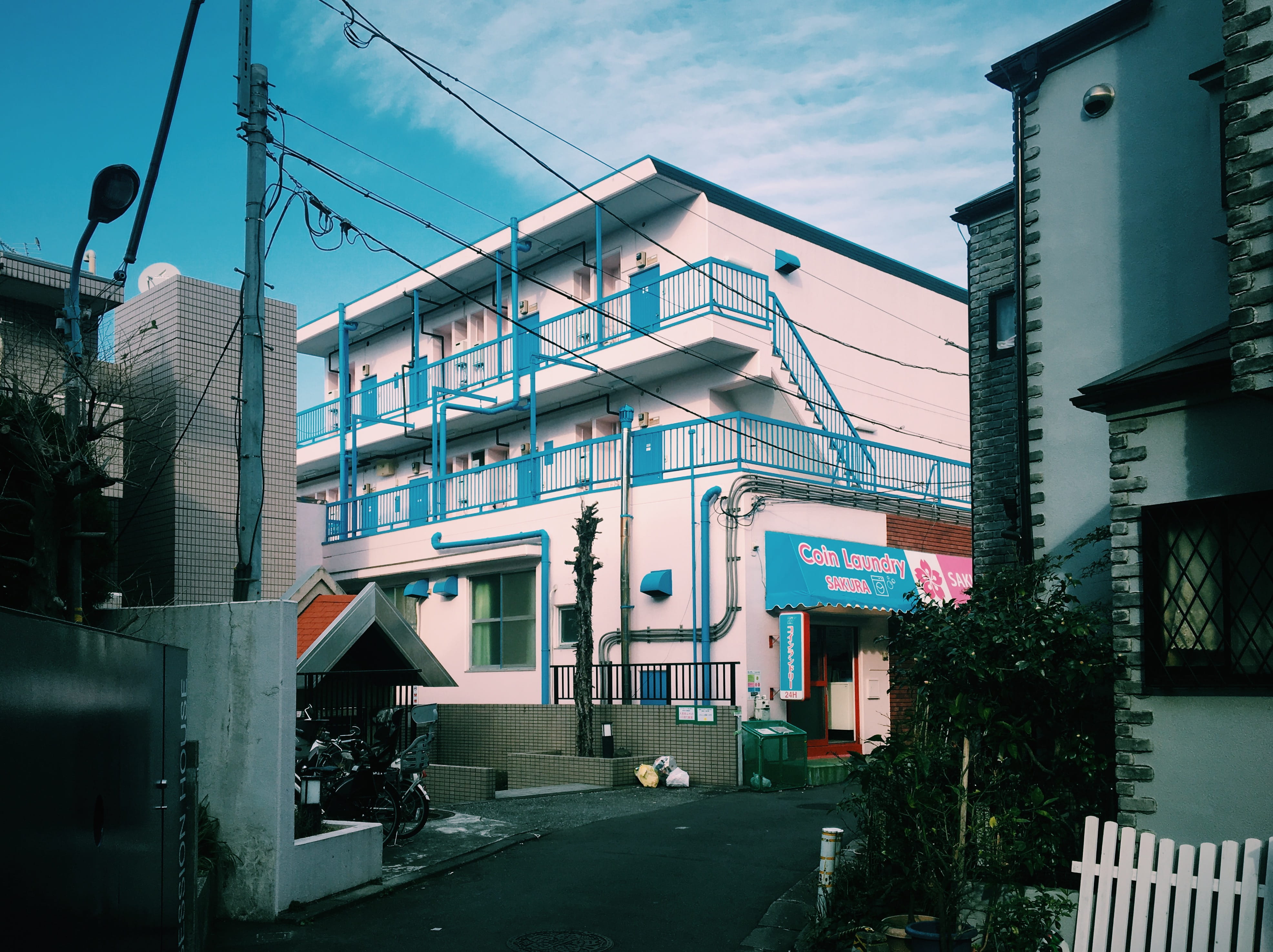 low angle view, built structure, sign, 158 yaraichō, street, electricity, day, narrow path, sky, cloud - sky, house, residential district, backstreet building, HD Wallpaper