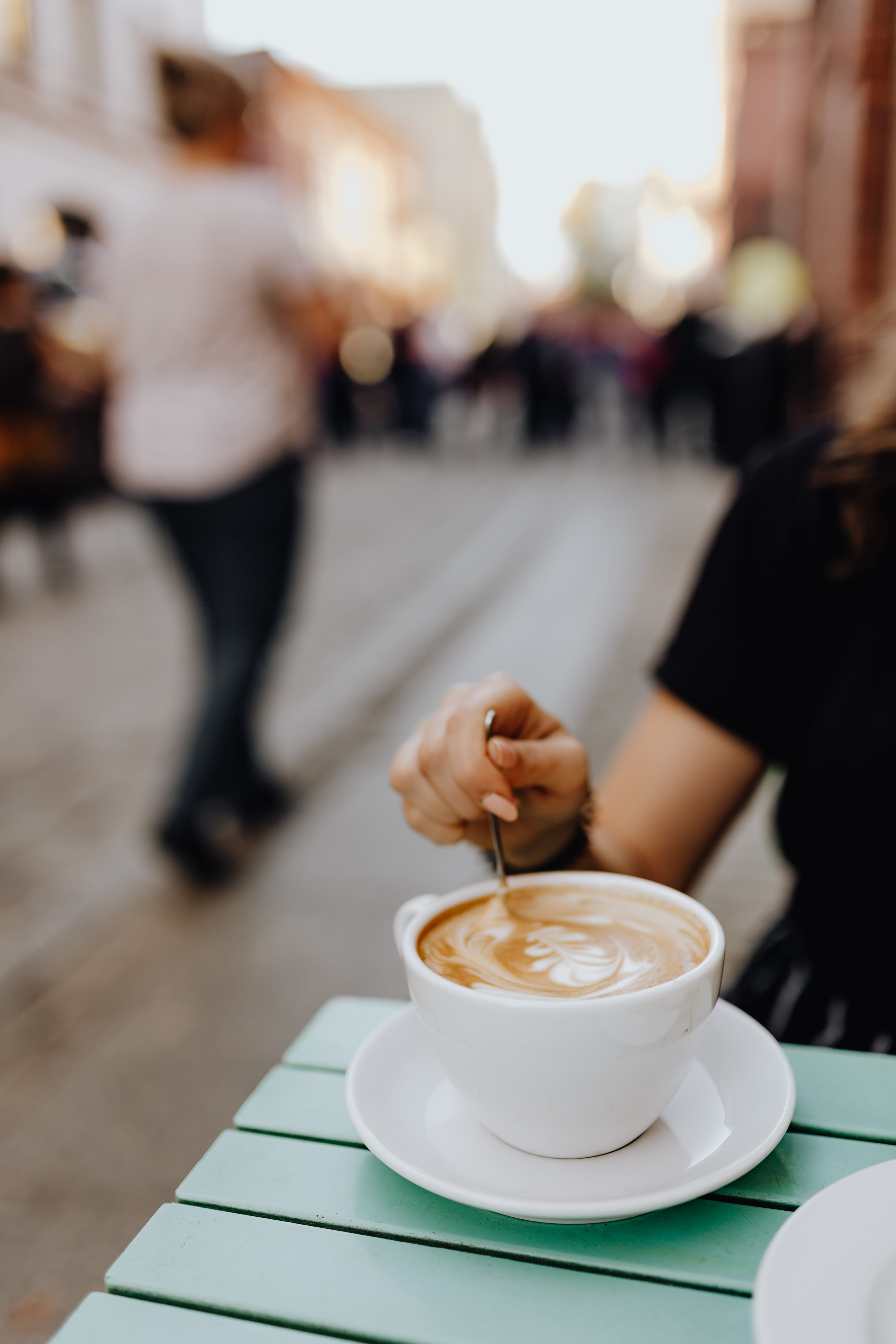 cappuccino, drinking, lunch, cup, real people, mug, drink, cake, lifestyles, meeting, late, retaurant, coffee - drink, crockery, grafconf, coffee, hot drink, Phone HD Wallpaper