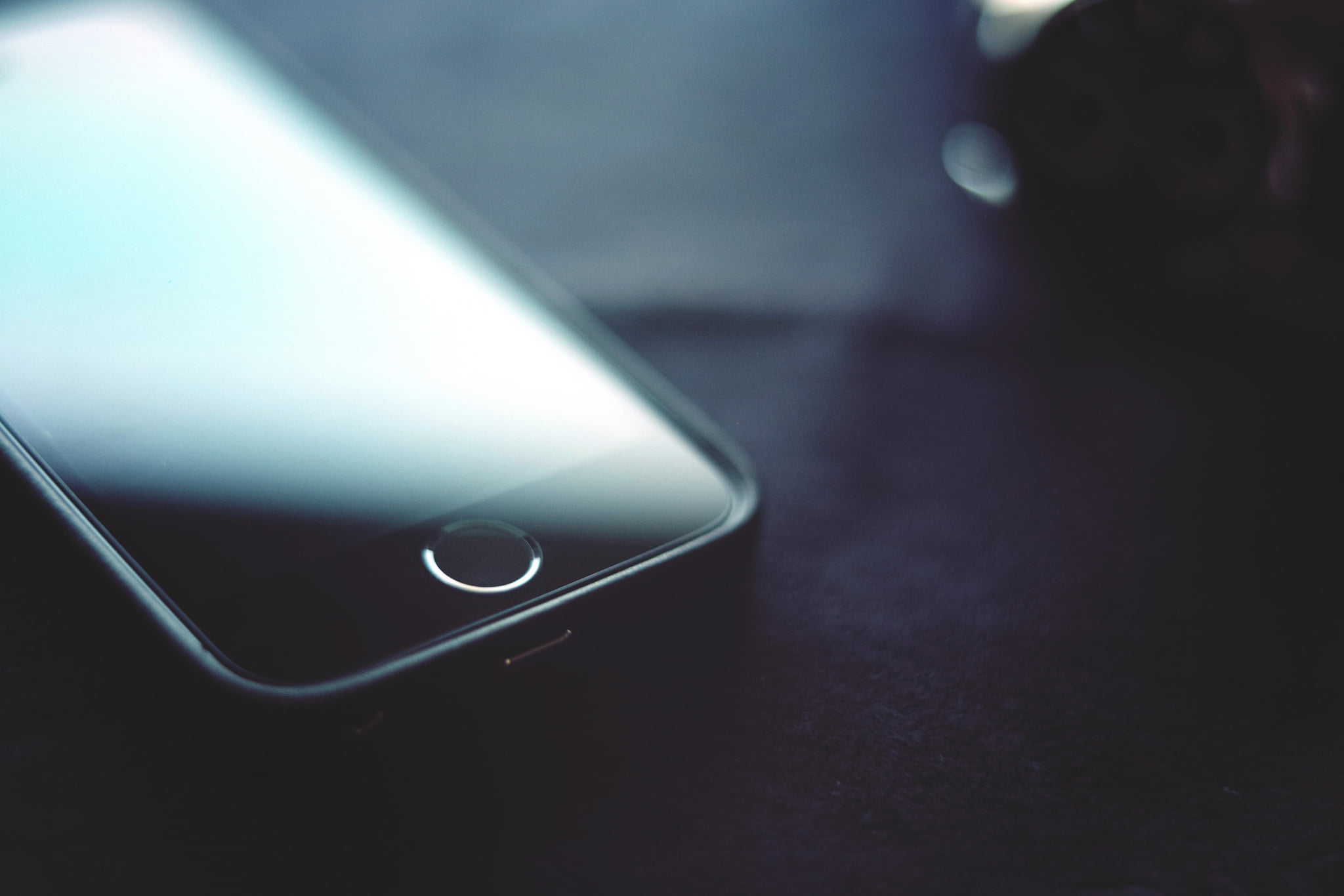 black, communication, smart Phone, mobility, equipment, visual Screen, isolated, iPhone 5s, close-up, global Communications, phone, focus on foreground, HD Wallpaper